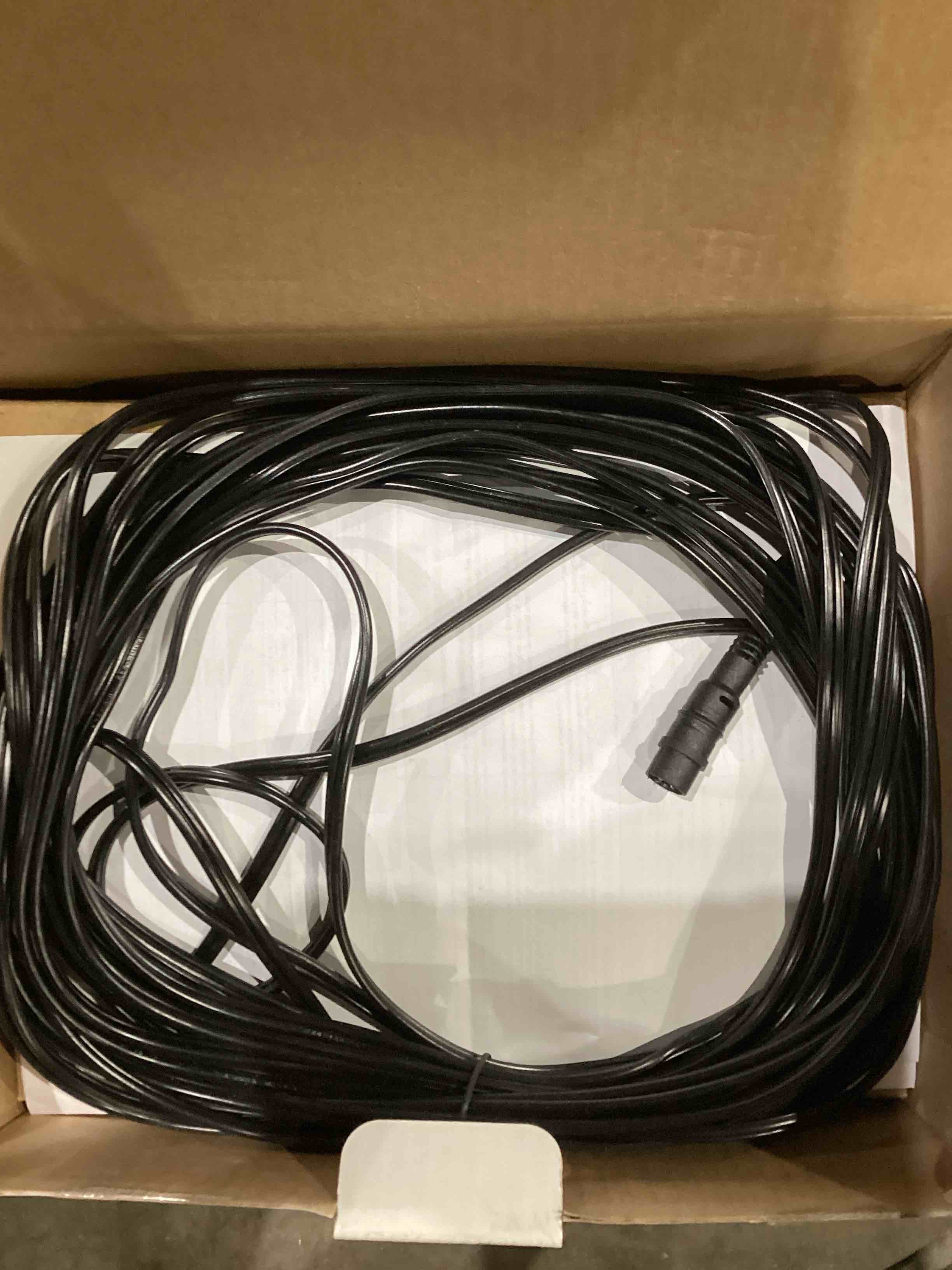 https://s3.amazonaws.com/lotting-images-prod/bidfta/TEA0590114_1741115935648.jpeg