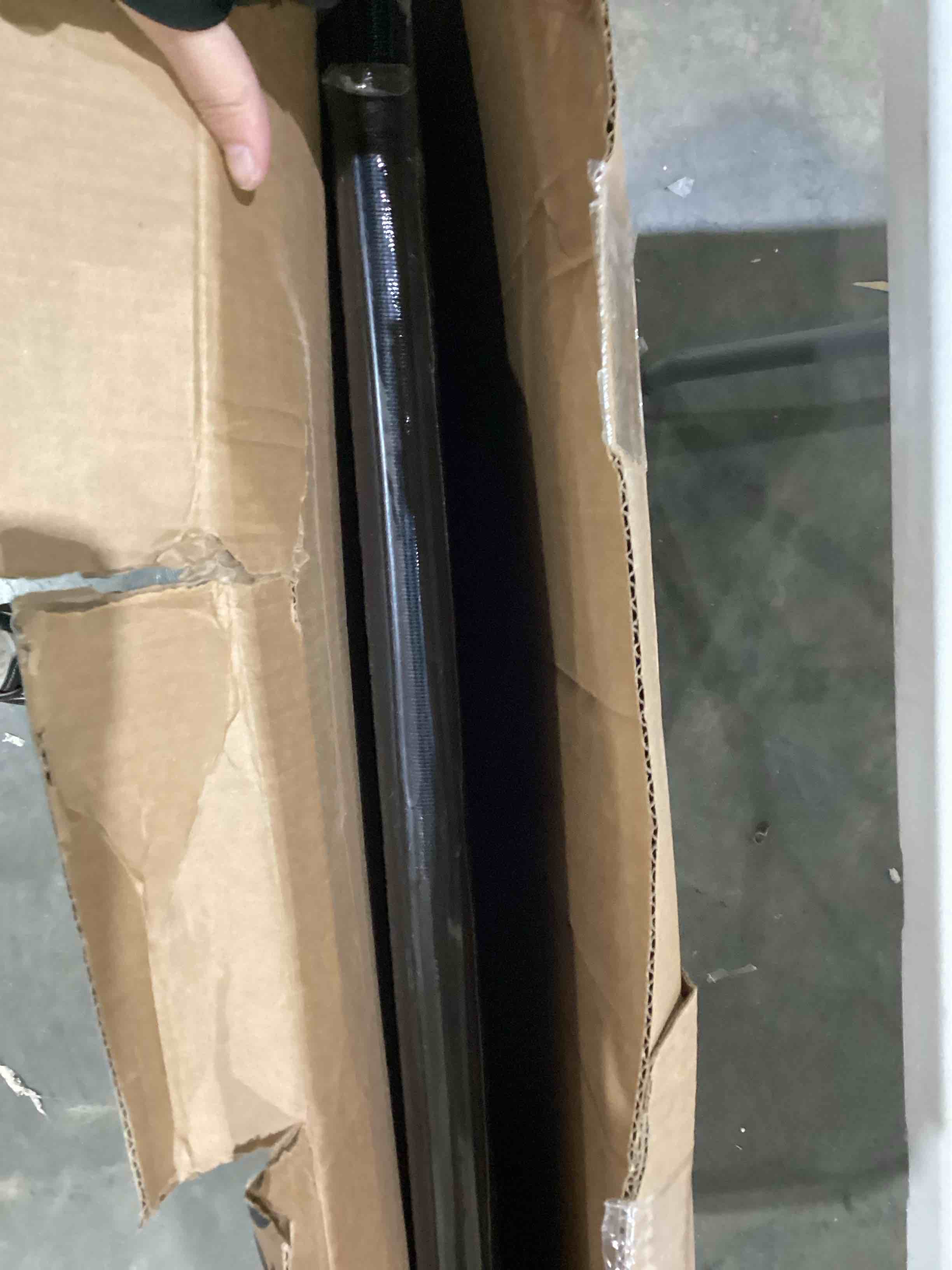 https://s3.amazonaws.com/lotting-images-prod/bidfta/TEA0590215_1741104985331.jpeg