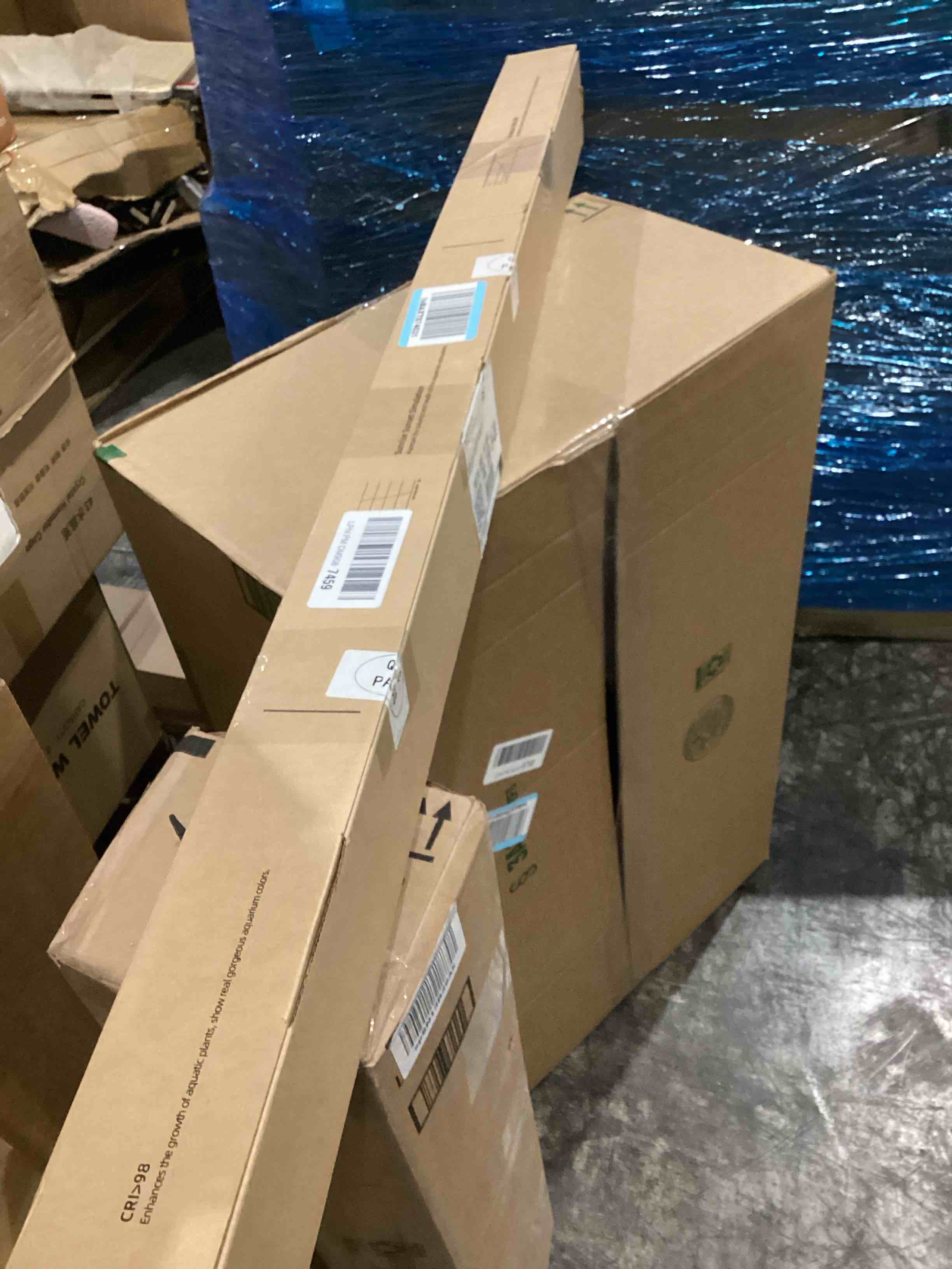 https://s3.amazonaws.com/lotting-images-prod/bidfta/TEA0591725_1739970804185.jpeg