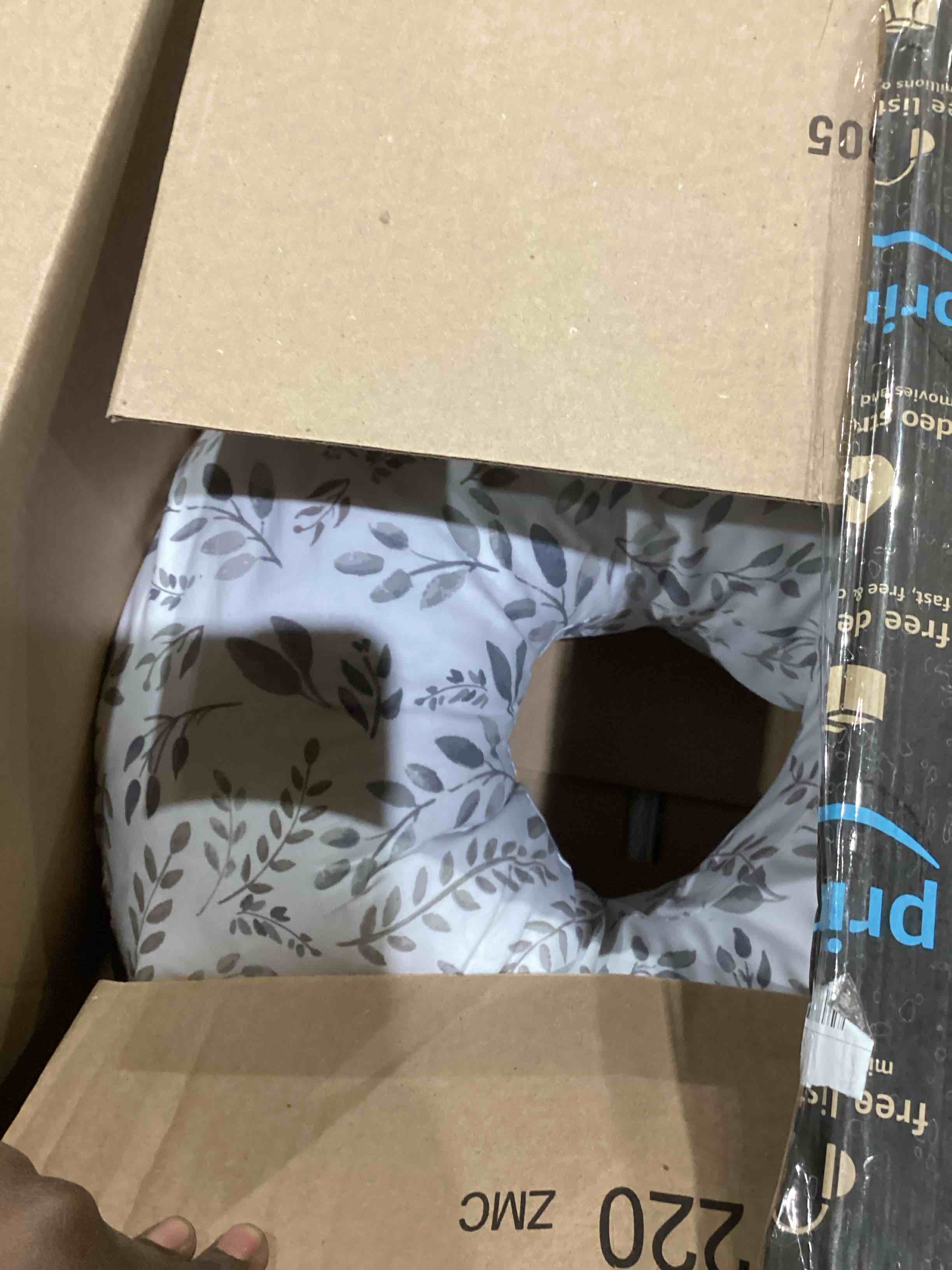 https://s3.amazonaws.com/lotting-images-prod/bidfta/TEA0592002_1741188363871.jpeg