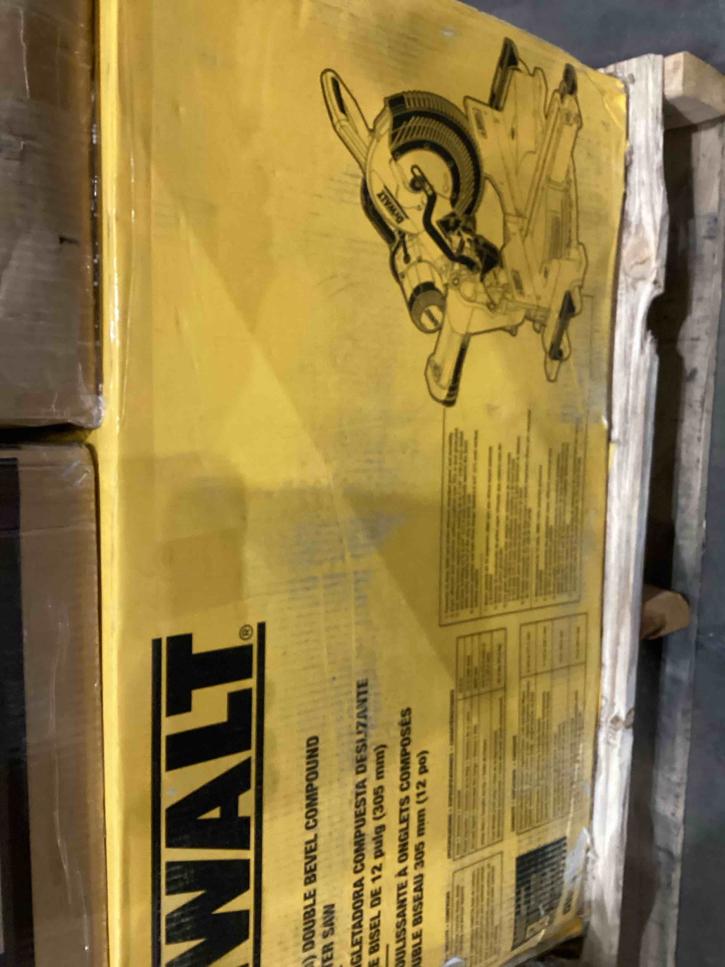double bevel compound sliding miter saw