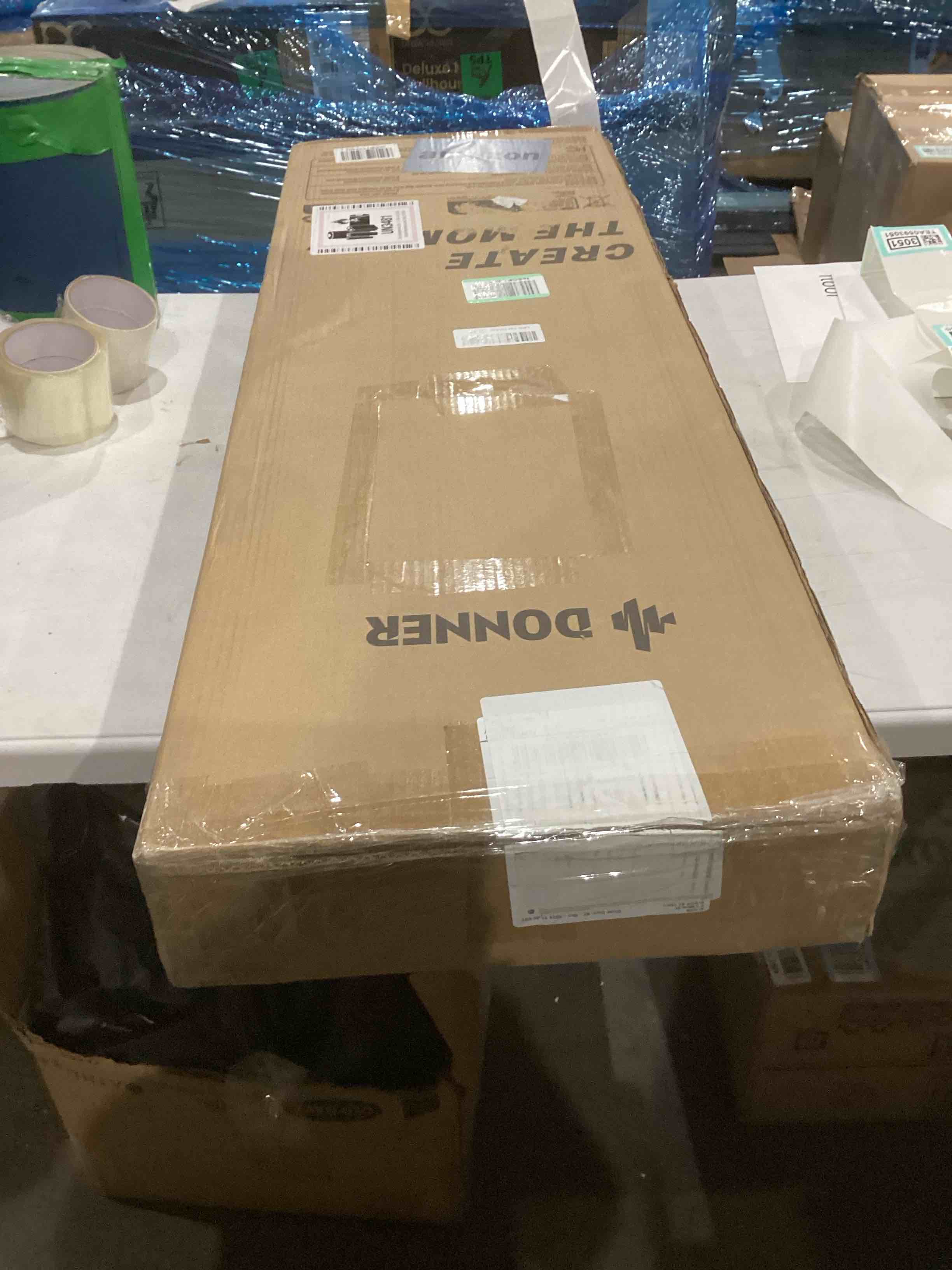 https://s3.amazonaws.com/lotting-images-prod/bidfta/TEA0593057_1737128210585.jpeg