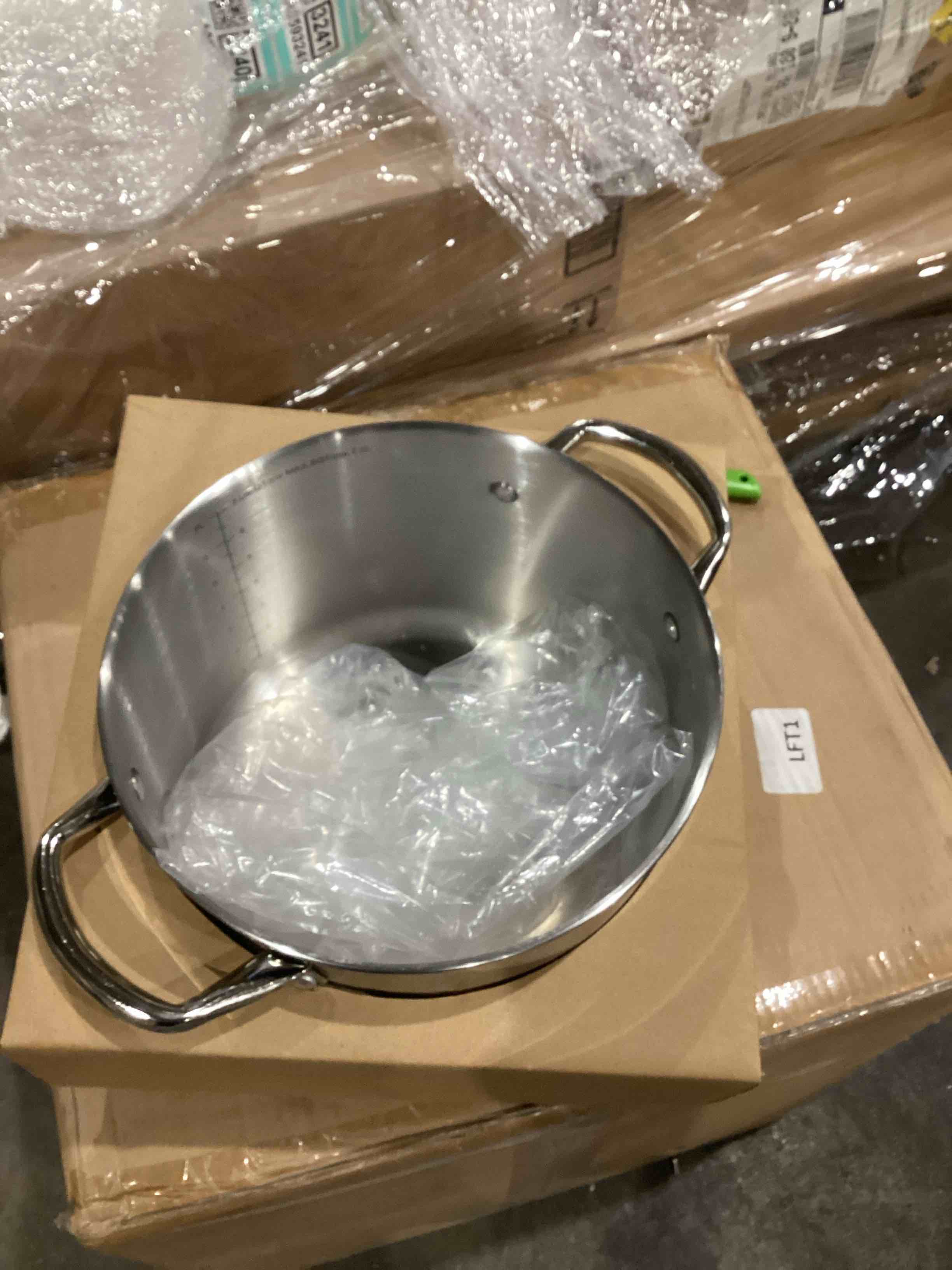 https://s3.amazonaws.com/lotting-images-prod/bidfta/TEA0593245_1736977049532.jpeg