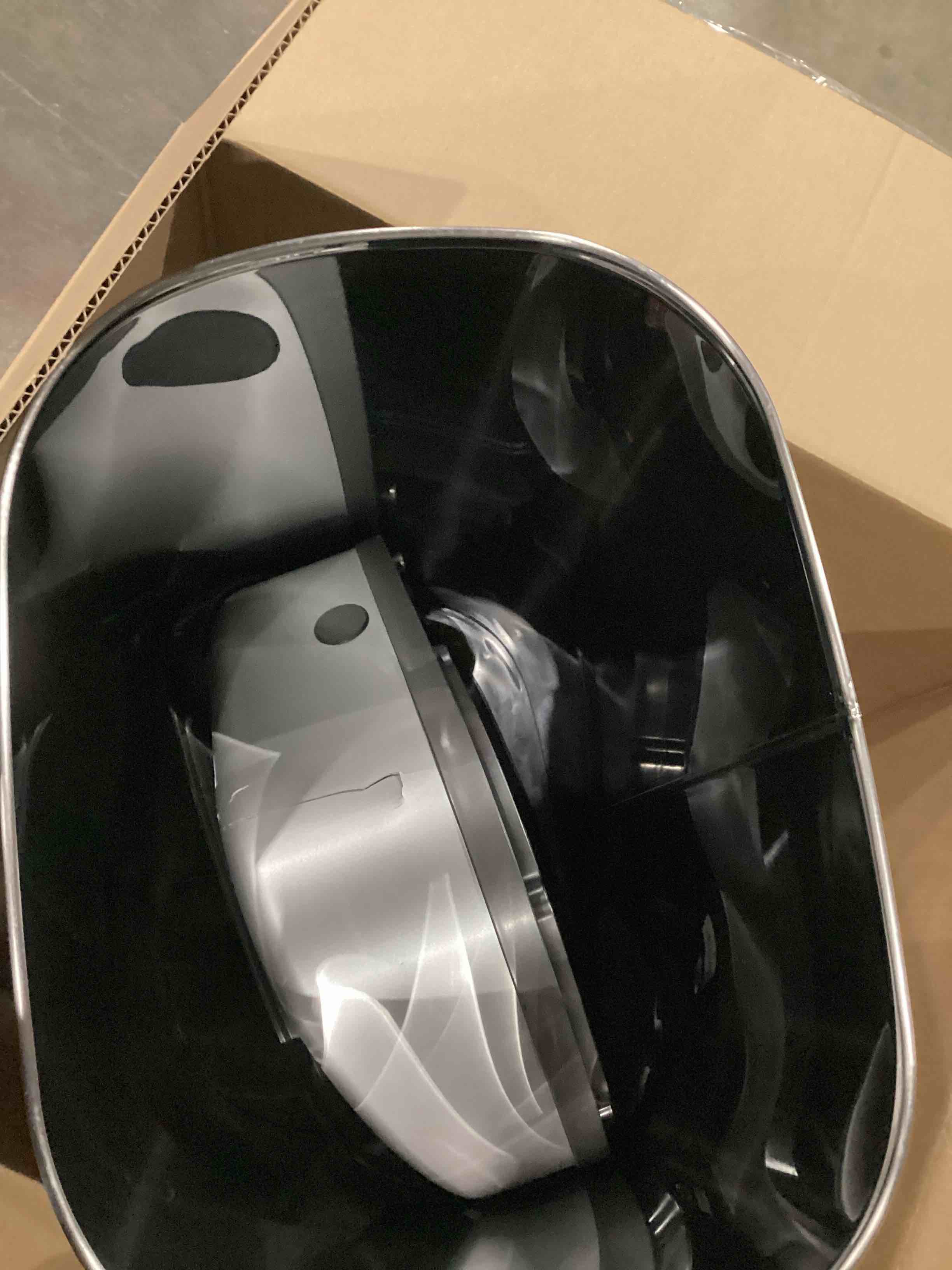 https://s3.amazonaws.com/lotting-images-prod/bidfta/TEA0593248_1736976191304.jpeg