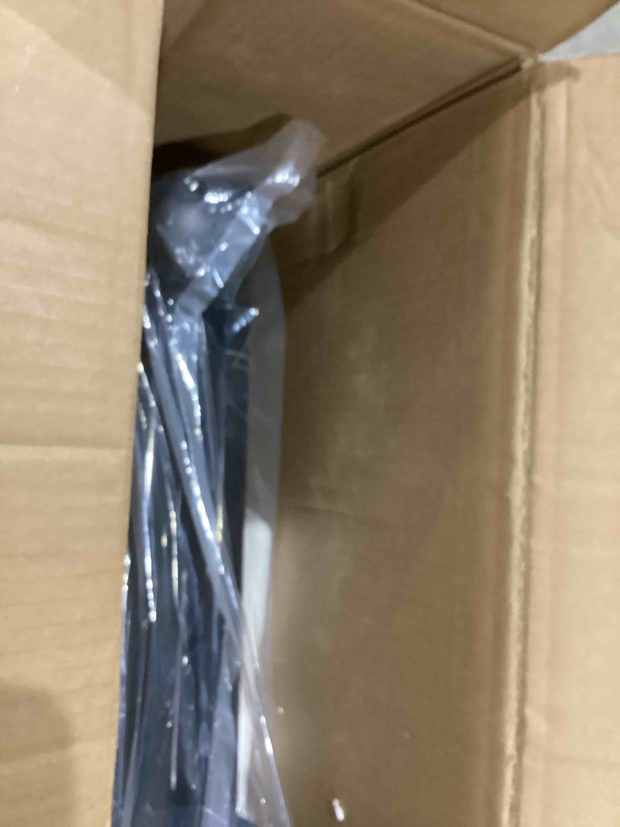 https://s3.amazonaws.com/lotting-images-prod/bidfta/TEA0593252_1736975325657.jpeg