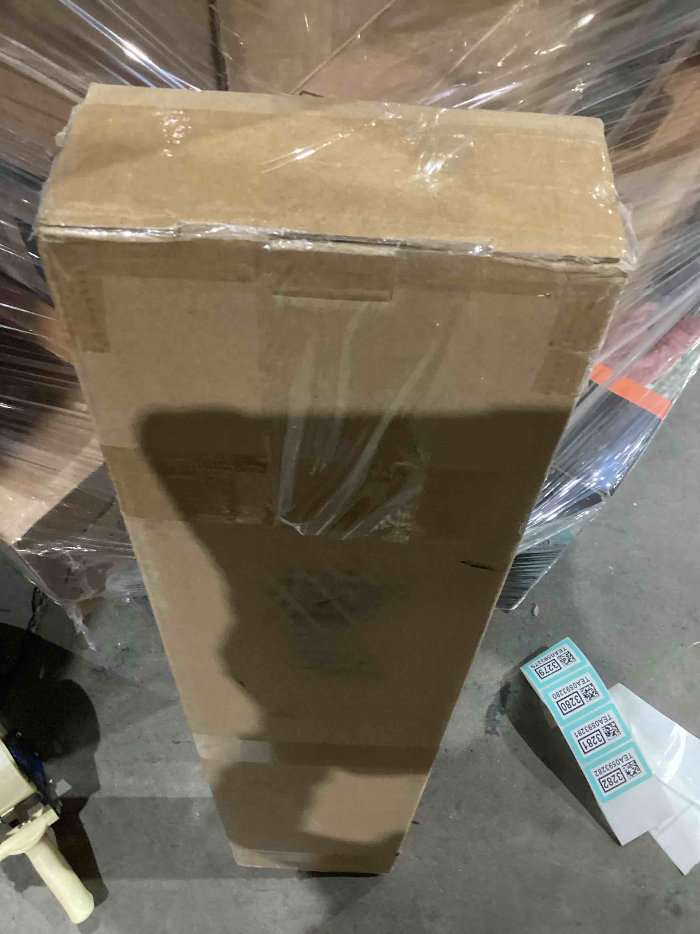 https://s3.amazonaws.com/lotting-images-prod/bidfta/TEA0593282_1736971871914.jpeg
