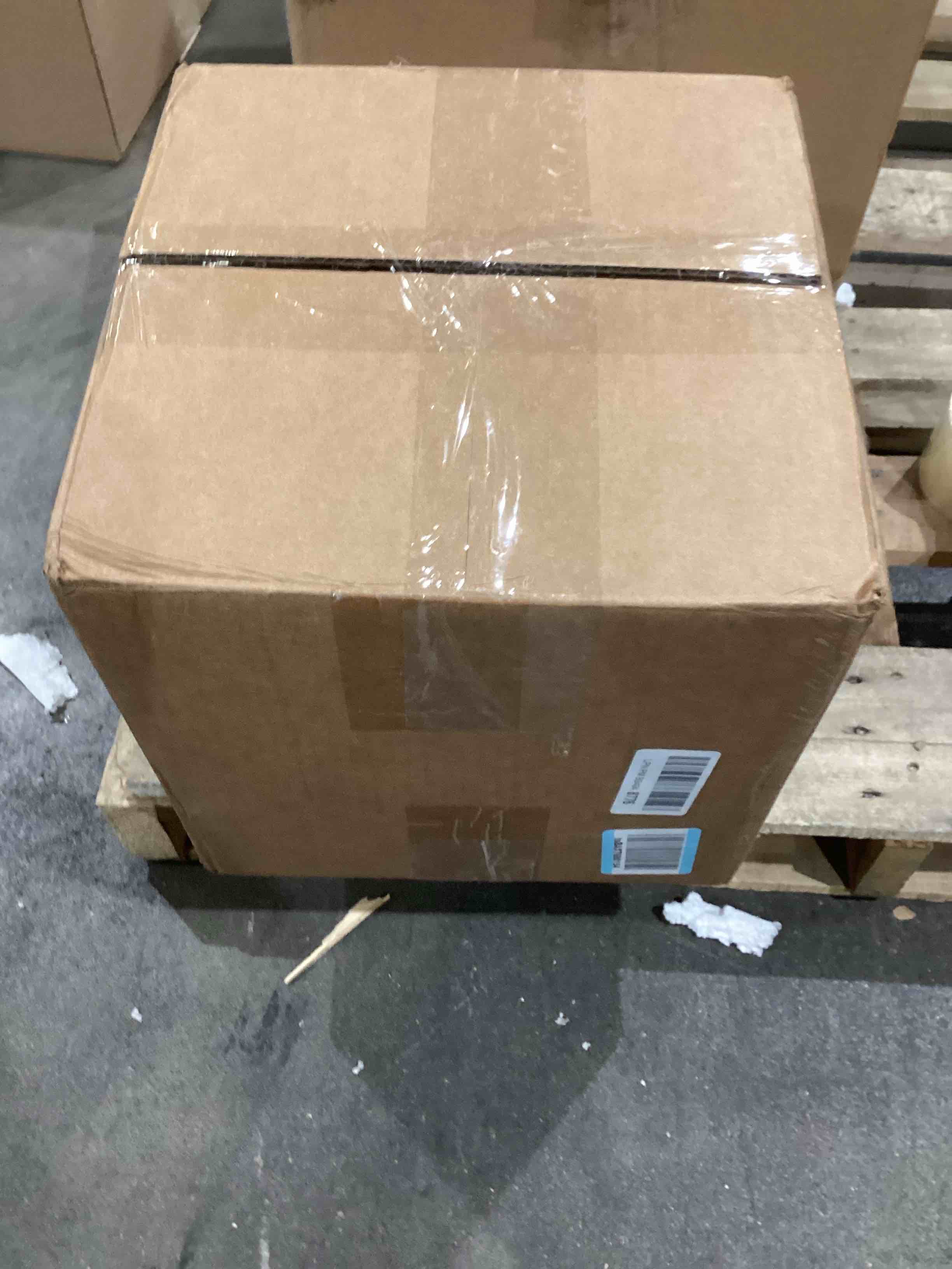https://s3.amazonaws.com/lotting-images-prod/bidfta/TEA0593482_1736877343435.jpeg