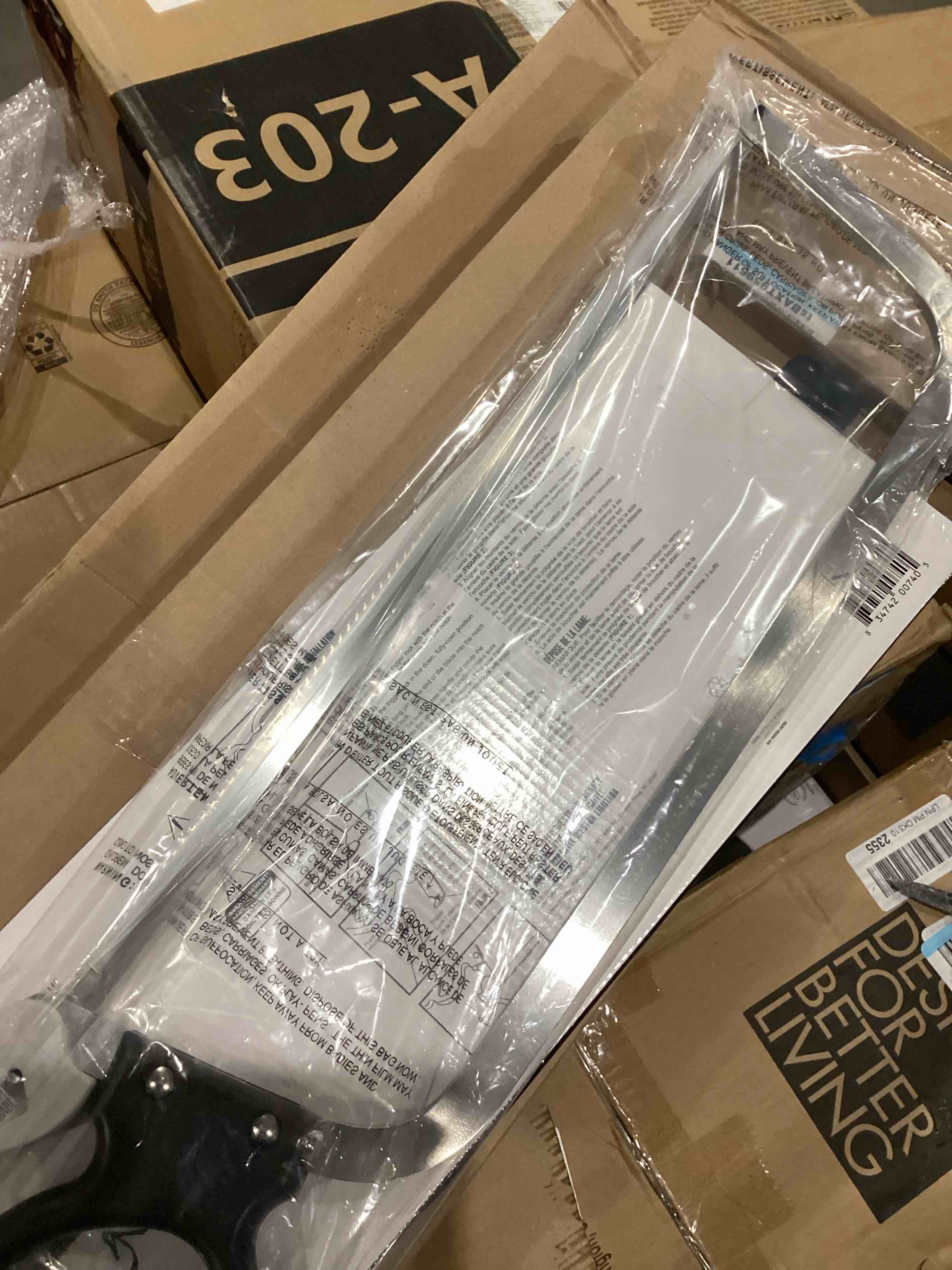 https://s3.amazonaws.com/lotting-images-prod/bidfta/TEA0593566_1736794179431.jpeg