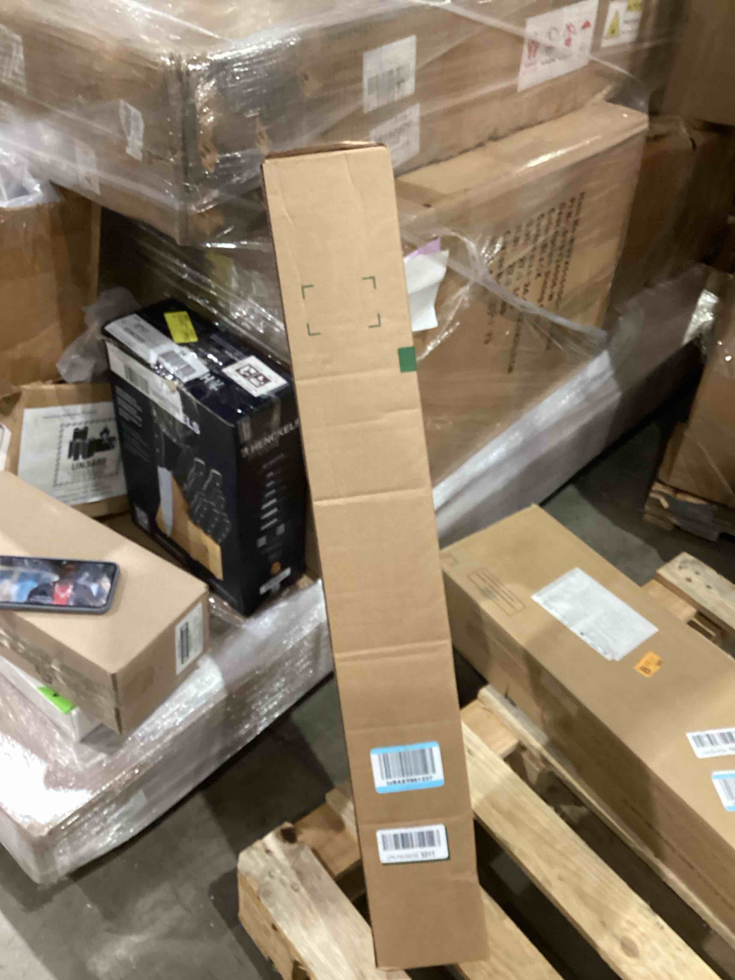 https://s3.amazonaws.com/lotting-images-prod/bidfta/TEA0596440_1738941046318.jpeg