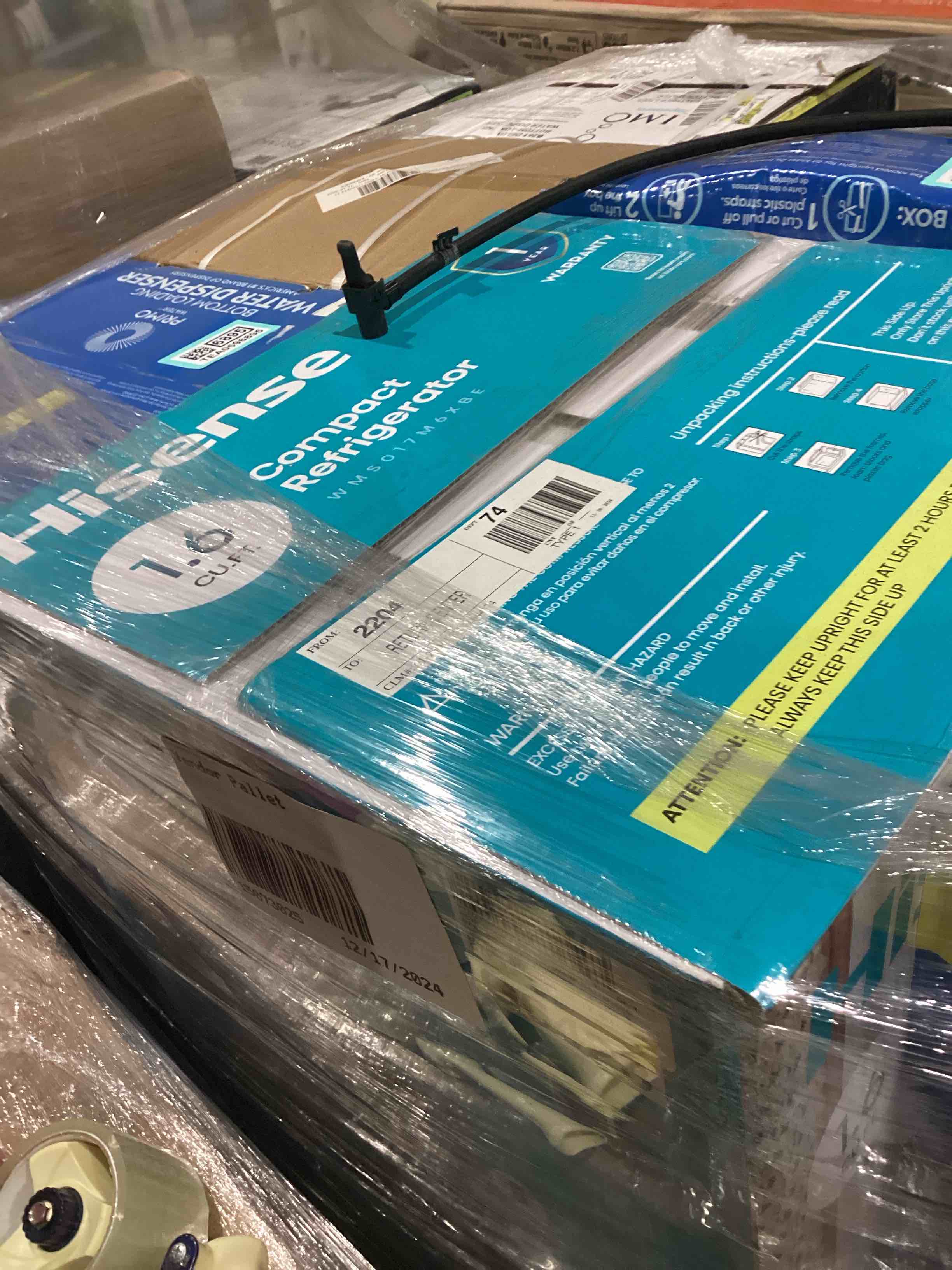 hisense compact refrigerator 