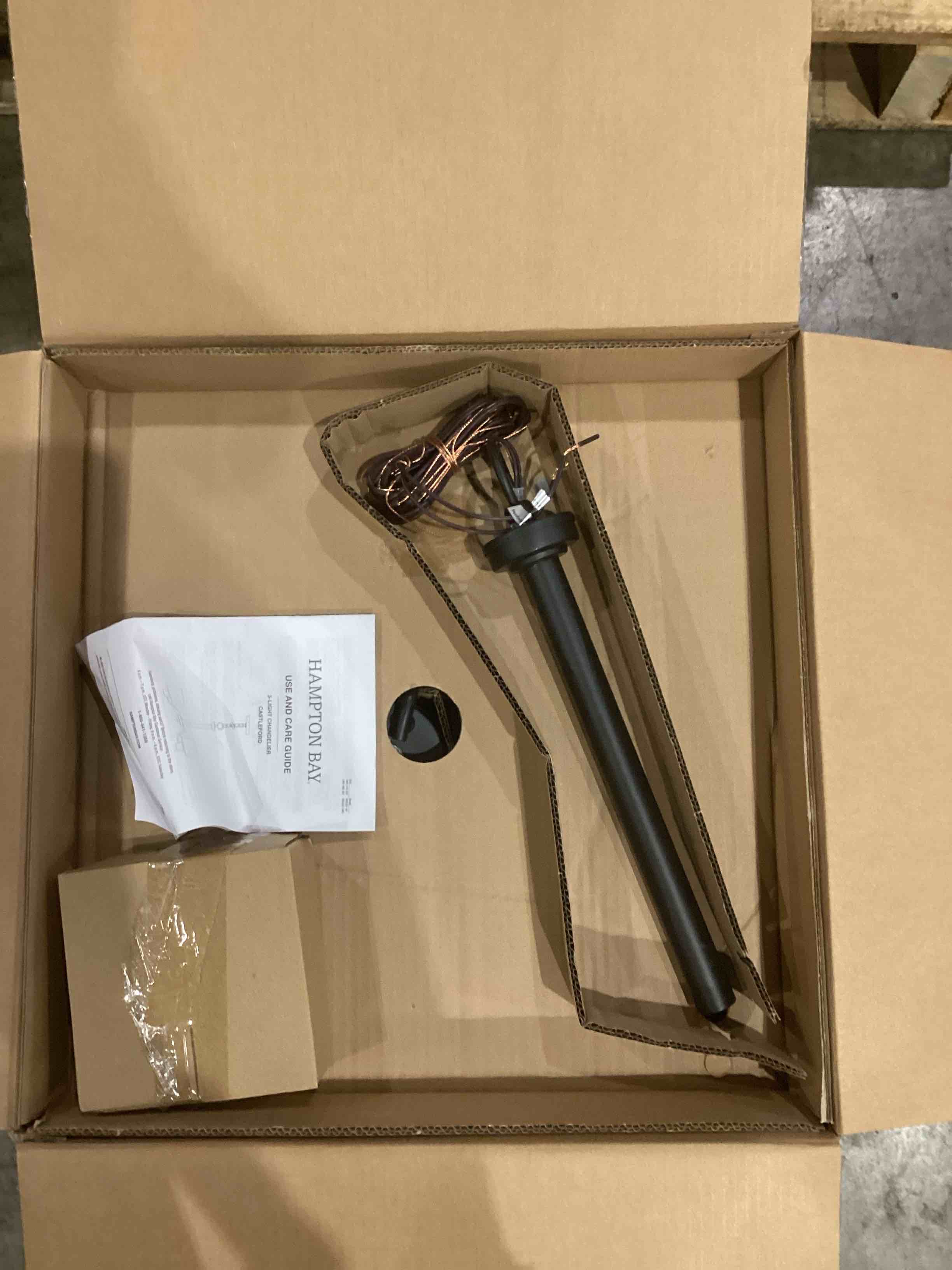 https://s3.amazonaws.com/lotting-images-prod/bidfta/TEA0597017_1745953267546.jpeg