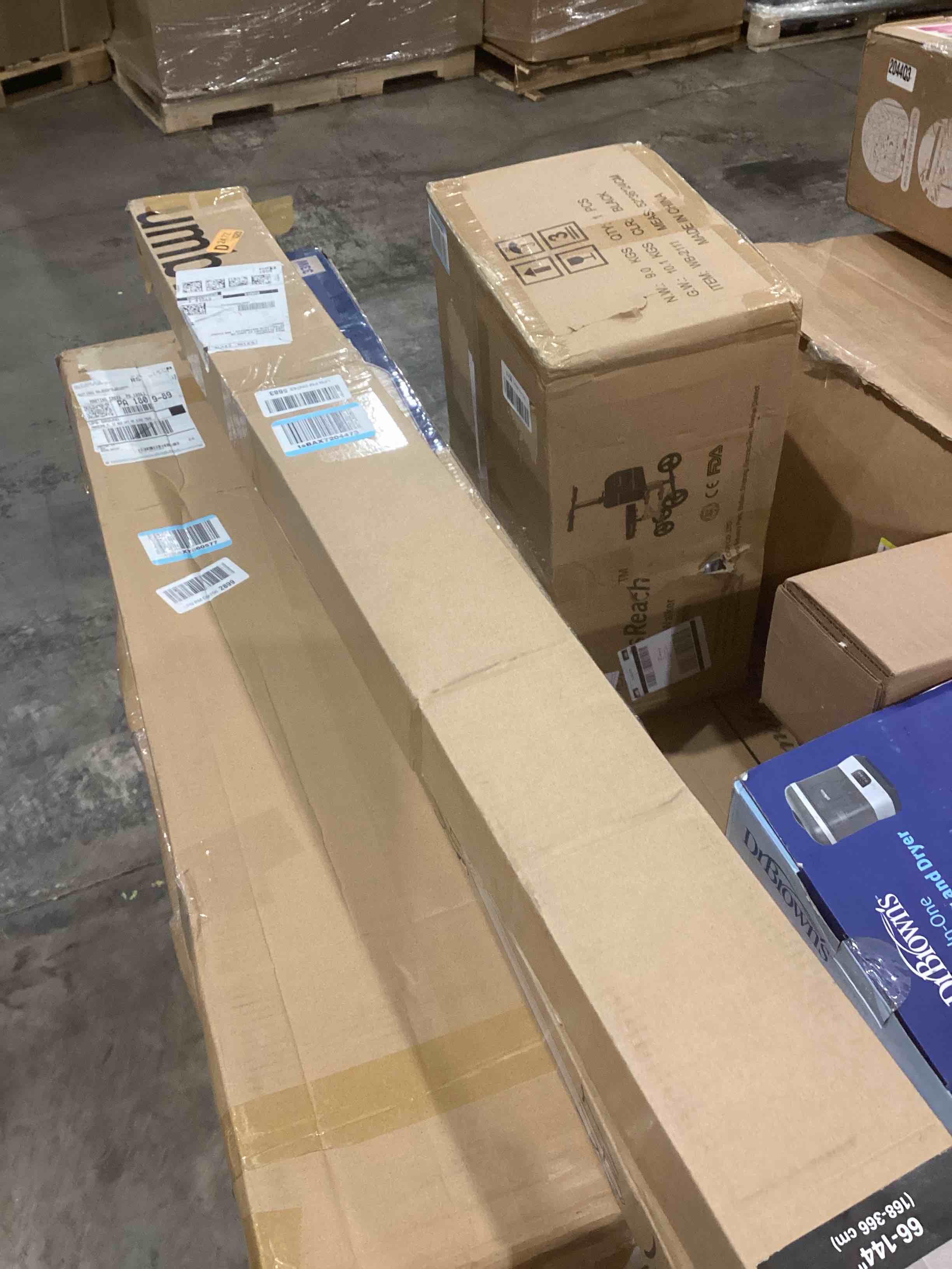https://s3.amazonaws.com/lotting-images-prod/bidfta/TEA0597731_1738265208880.jpeg
