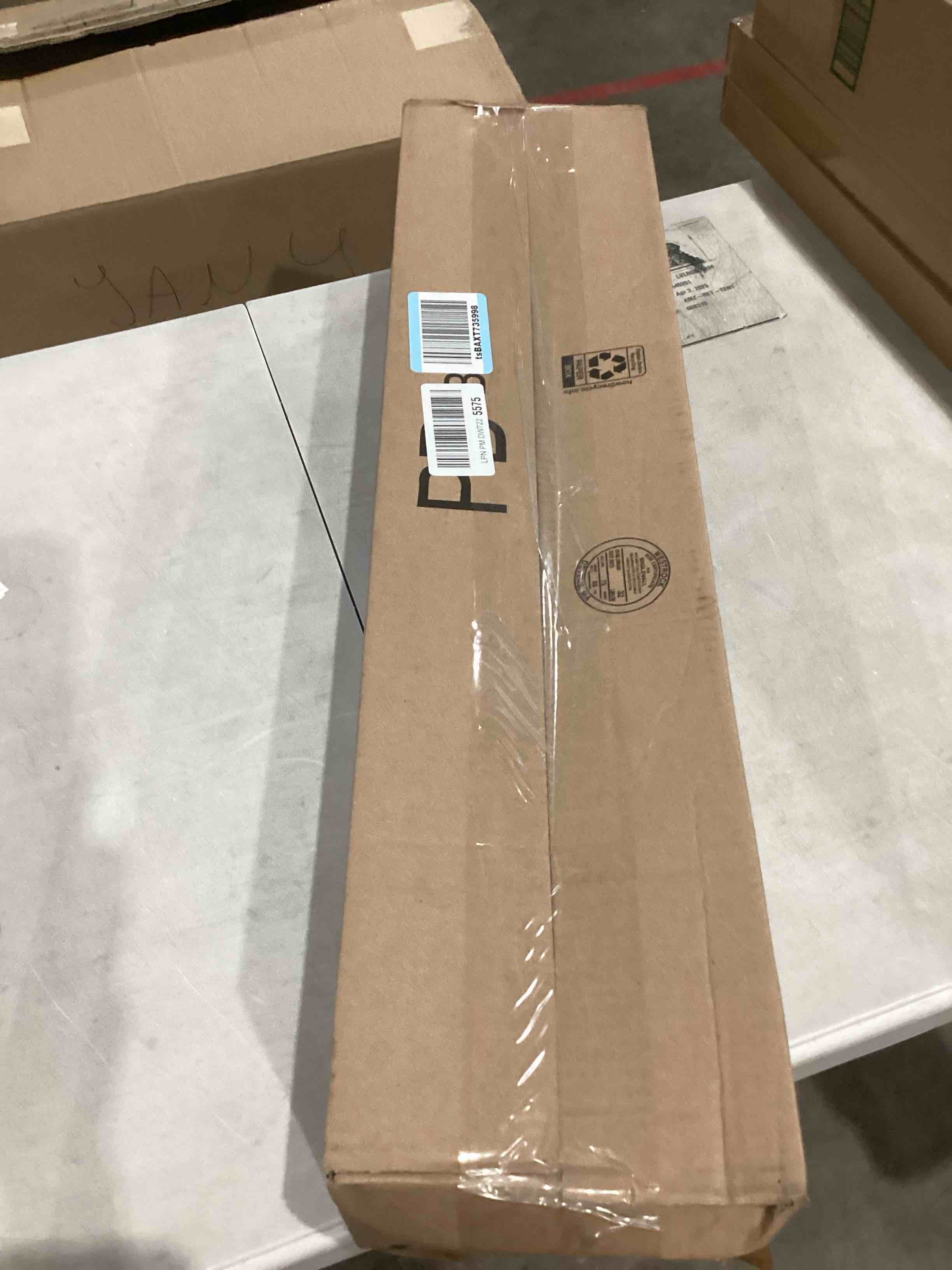 https://s3.amazonaws.com/lotting-images-prod/bidfta/TEA0598064_1746107302927.jpeg
