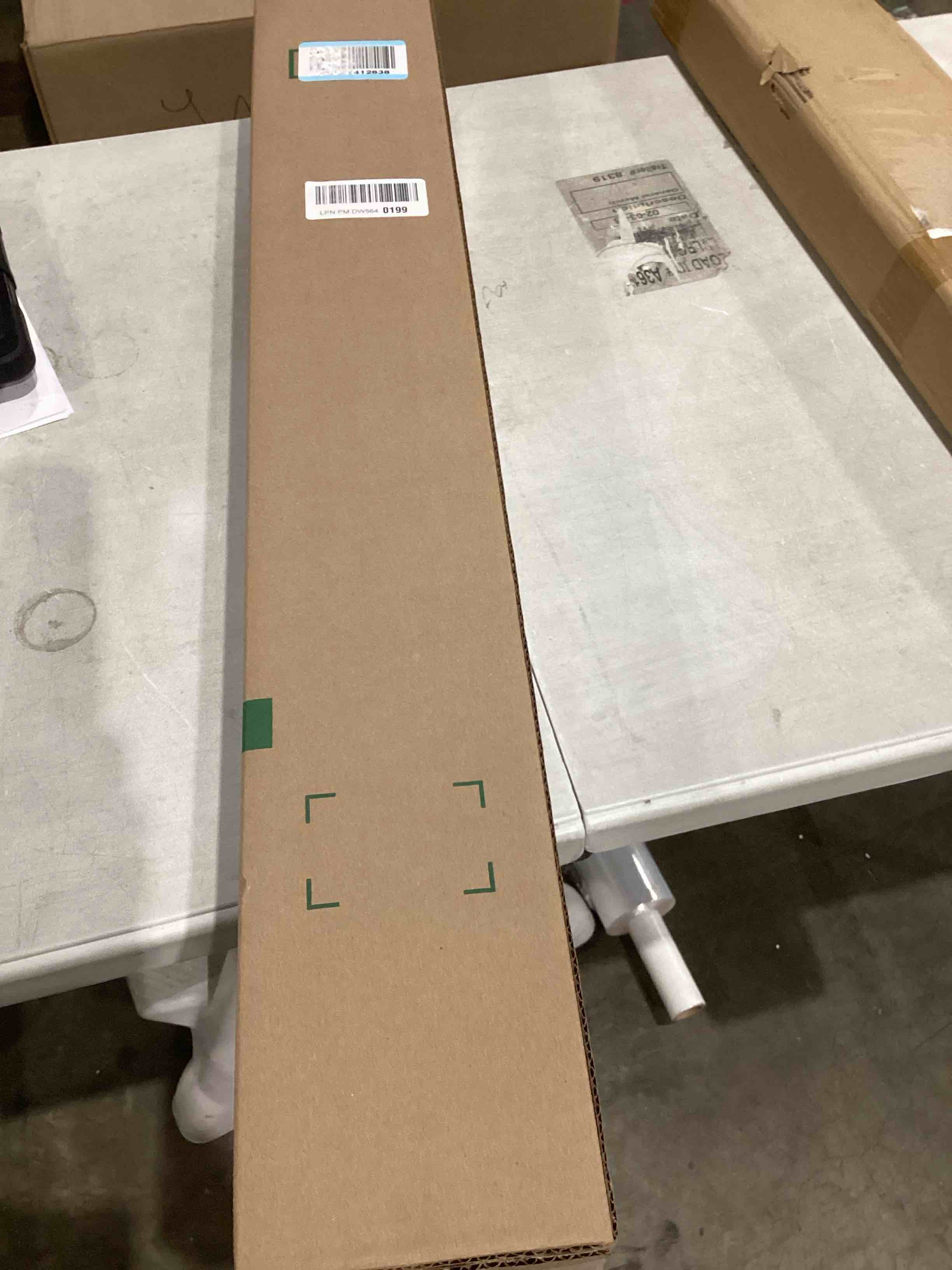 https://s3.amazonaws.com/lotting-images-prod/bidfta/TEA0598092_1746106445723.jpeg