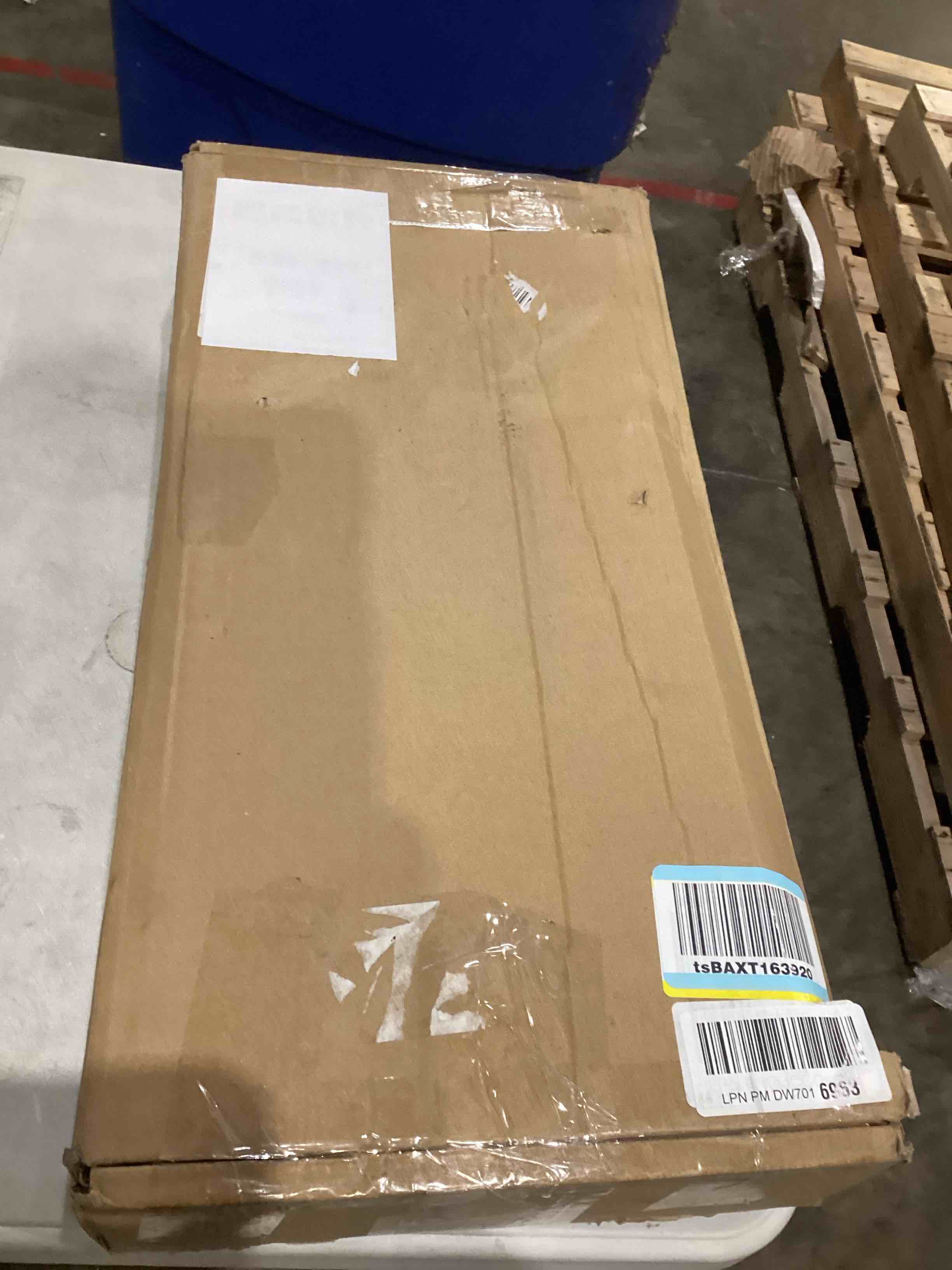 https://s3.amazonaws.com/lotting-images-prod/bidfta/TEA0598635_1745854674767.jpeg