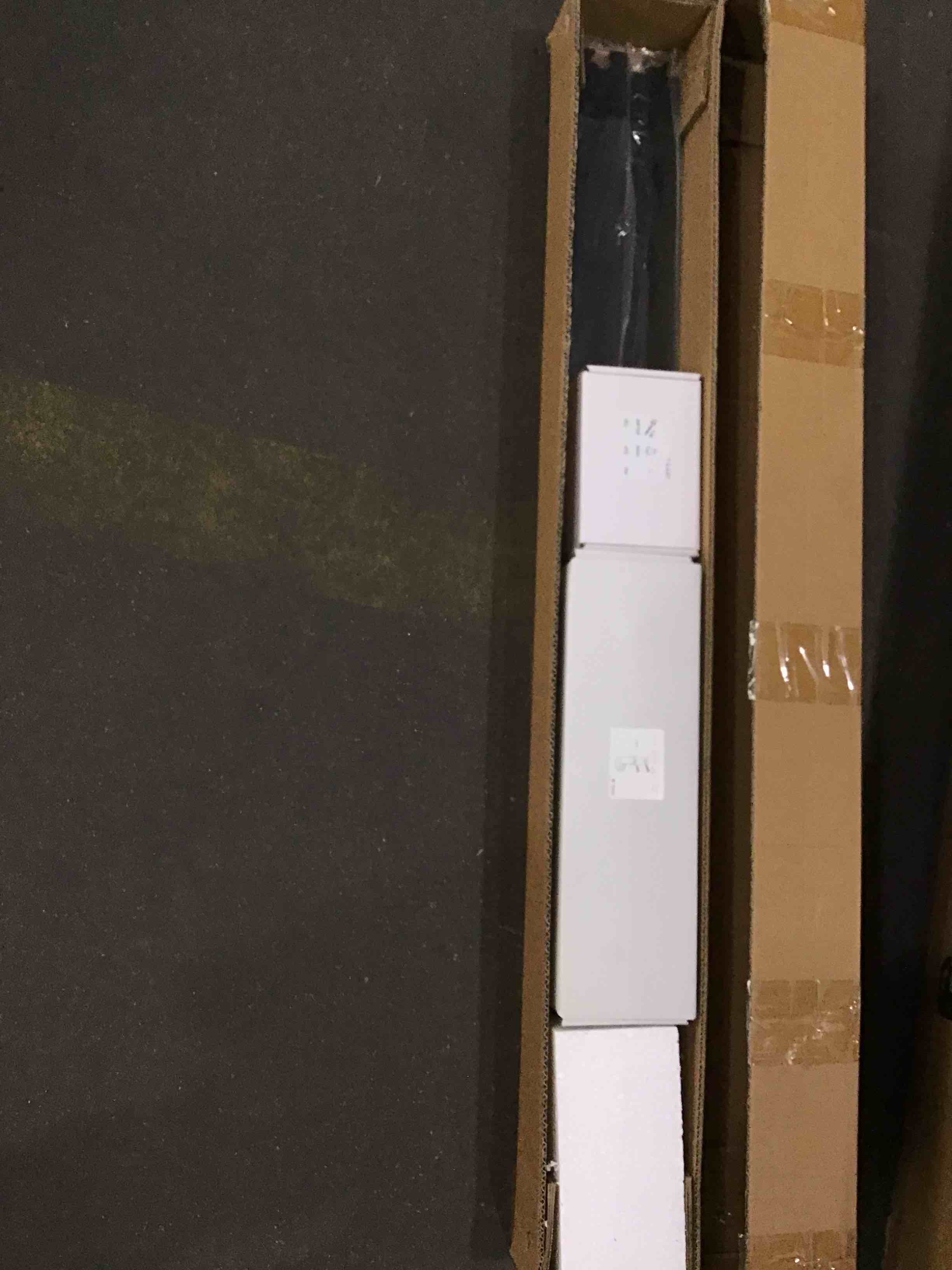 https://s3.amazonaws.com/lotting-images-prod/bidfta/TEA1216166_1752170779146.jpeg