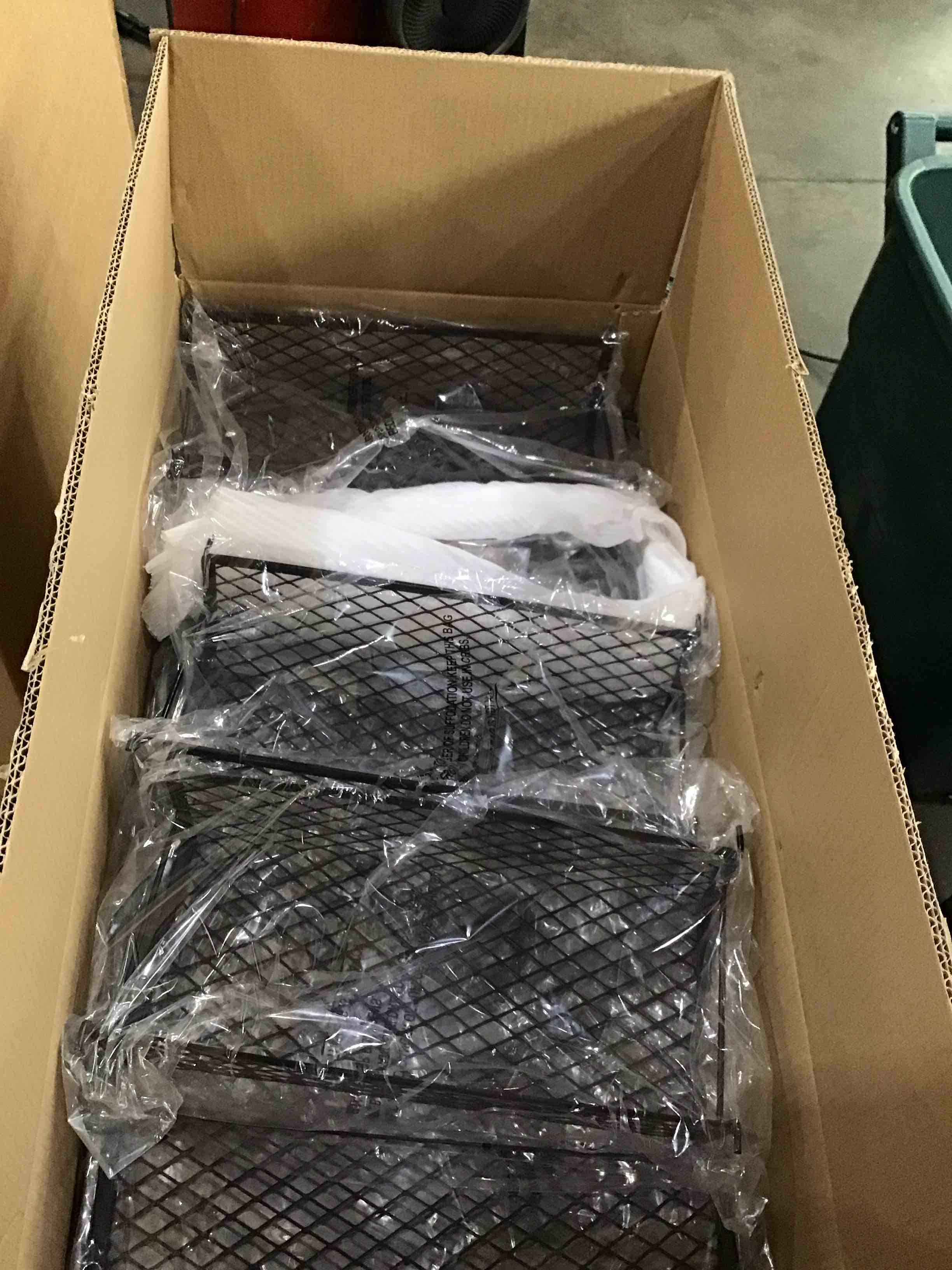 https://s3.amazonaws.com/lotting-images-prod/bidfta/TEA1216268_1752177038436.jpeg