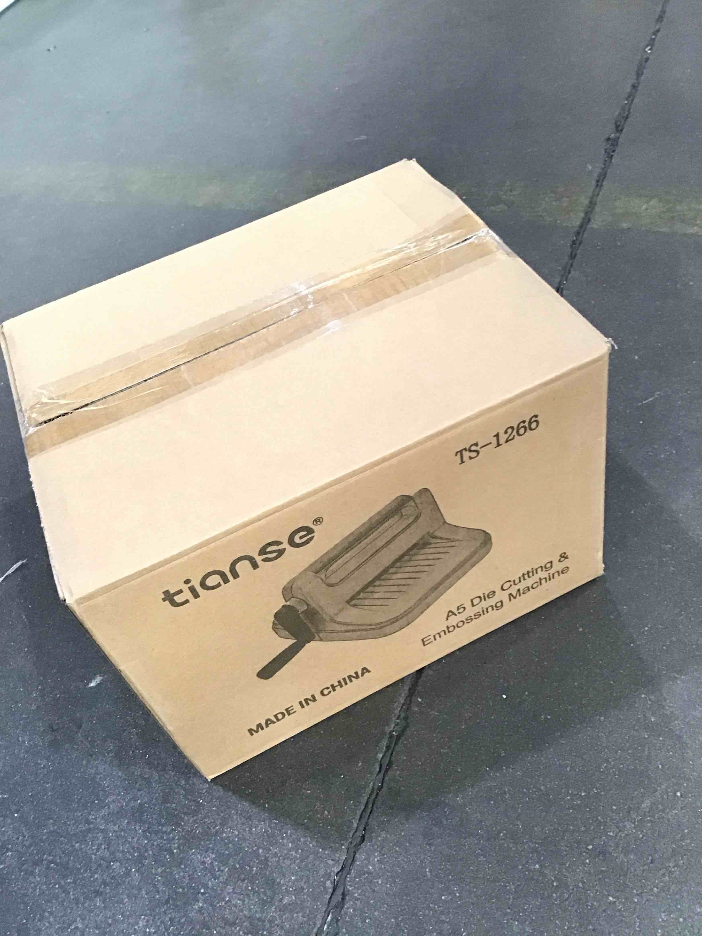 https://s3.amazonaws.com/lotting-images-prod/bidfta/TEA1216290_1752178468689.jpeg