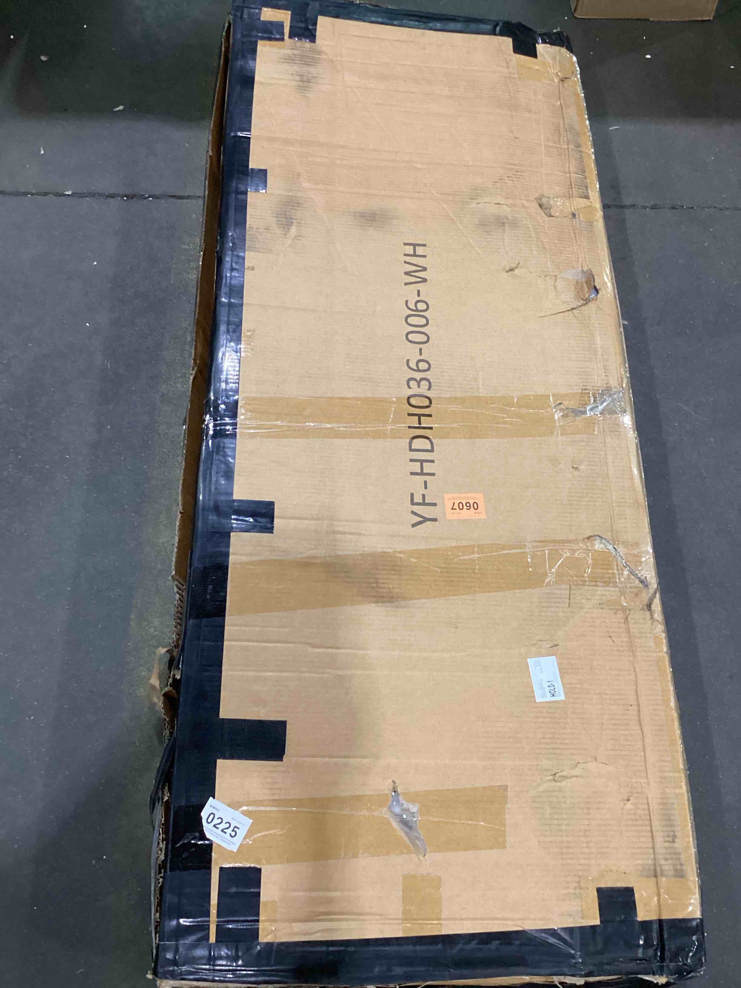 https://s3.amazonaws.com/lotting-images-prod/bidfta/TEA1217470_1753274933829.jpeg