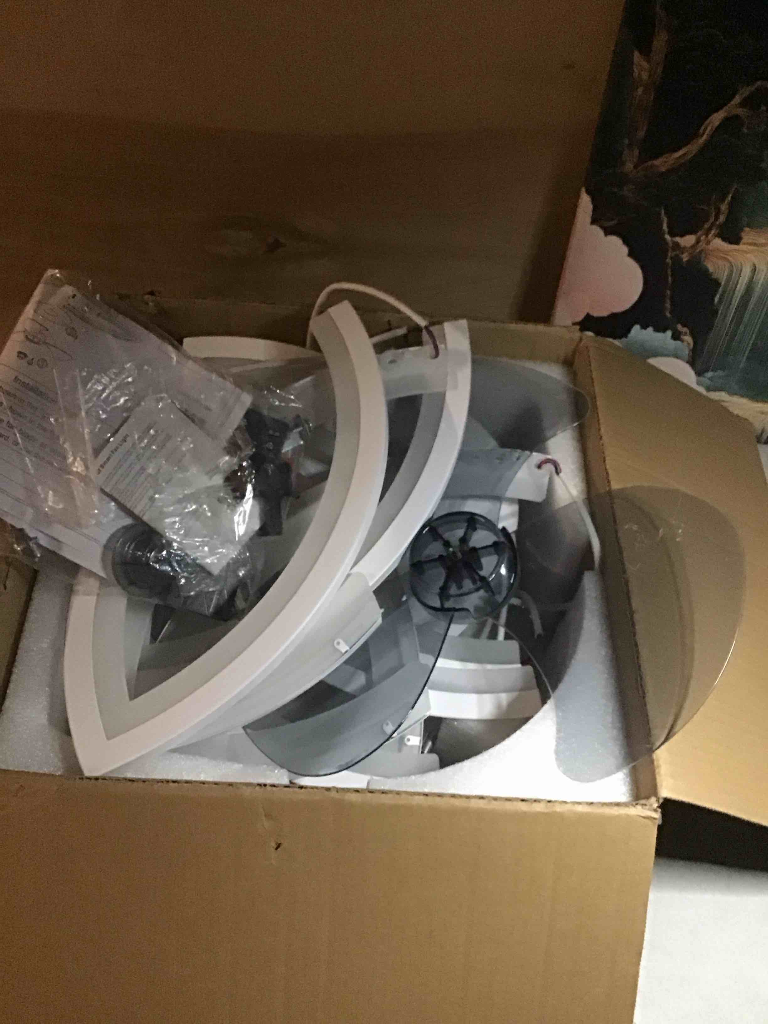 Condition photo showing Good Condition for LENIVER 35.5" Ceiling Fan with Lights Remote Control, Modern Low Profile Flush Mount Ceiling Fan with Lights, Dimmable Ceiling Fans 3 Color 6 Speed for Bedroom Living Dining Room Kitchen - White 35.5" White