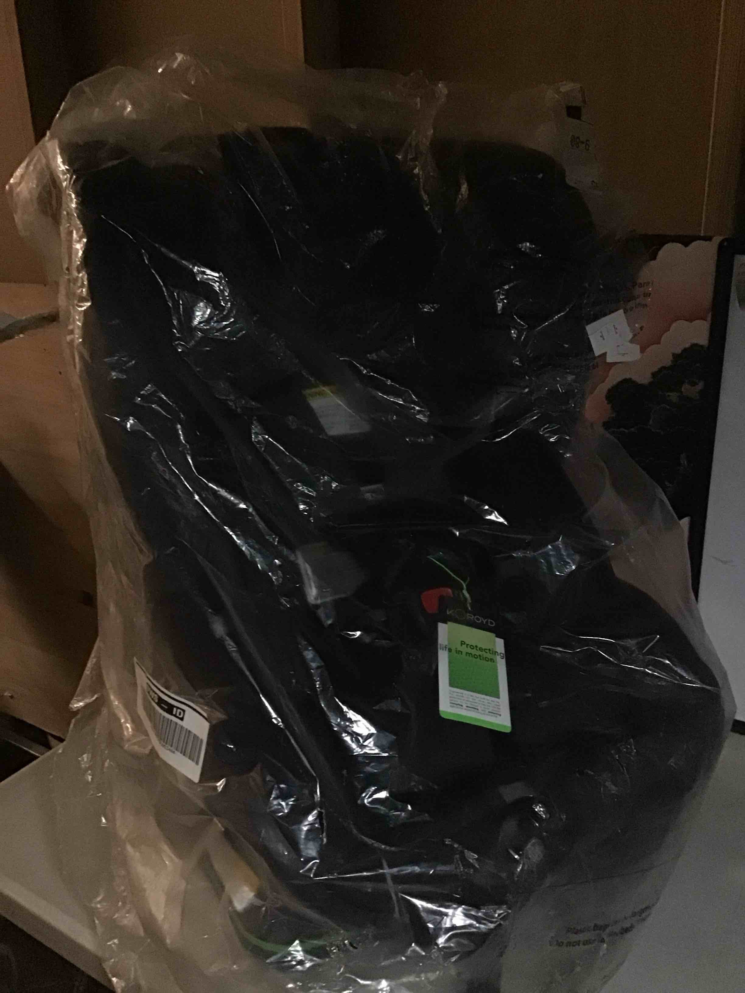 Condition photo showing Good Condition for UPPAbaby Knox Convertible Car Seat - 2-in-1 Rear + Forward Facing - Quick + Secure 3-Step Install - Intuitive Safety Technology + Comfort Features - Cup Holder Included - Jake (Black Mélange)