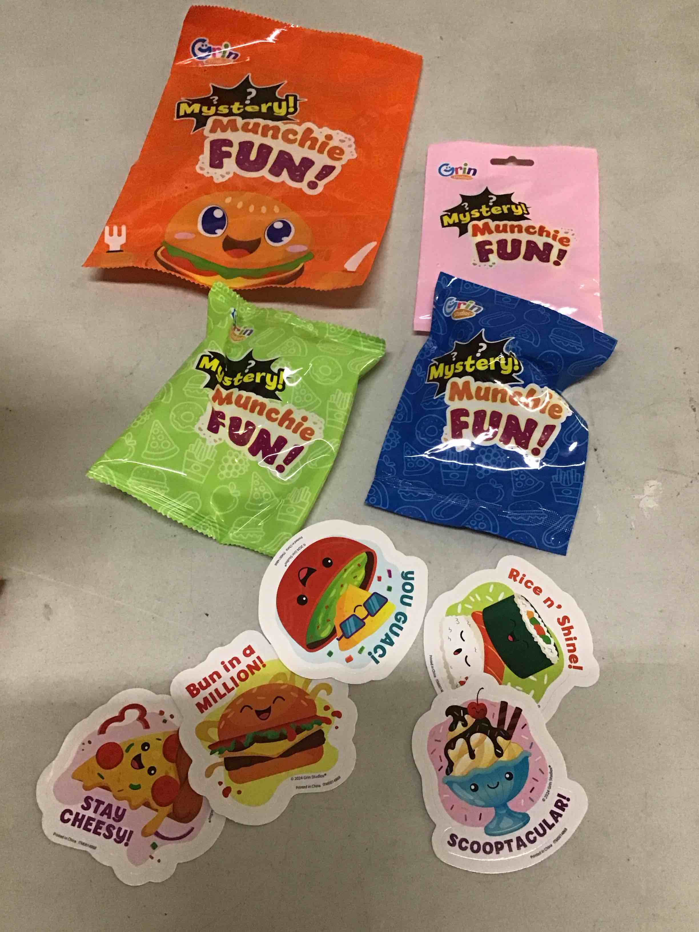 Condition photo showing As Is for Grin Mystery Machine Fun 10 Surprises 