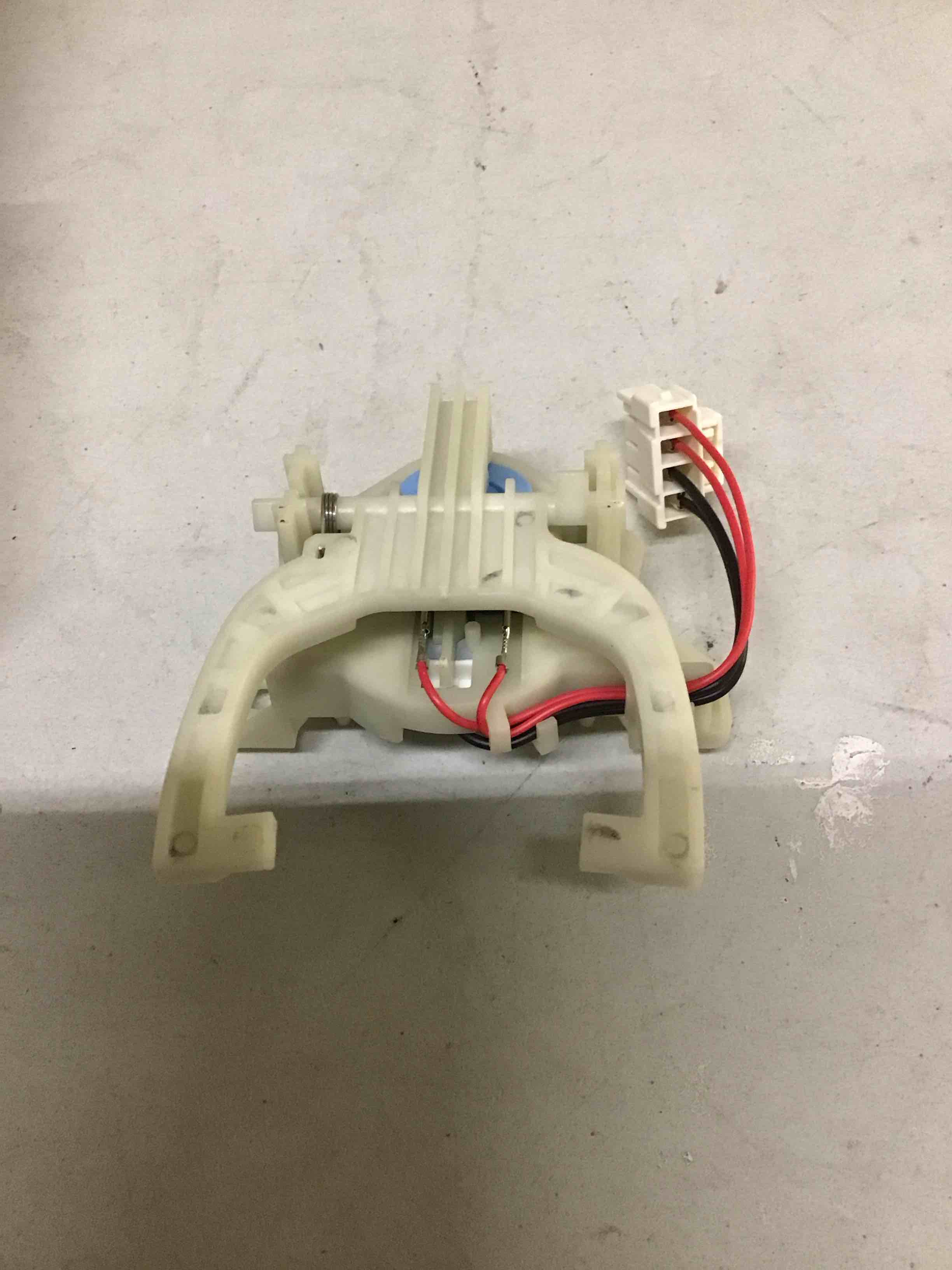 Condition photo showing Good Condition for OEM WH03X30517 Washer Shift Actuator Compatible with GE Hotpoint Replace WHO3X30517-50PK WH05X24435 WH05X250364961069 AP7014559 PS16554752 EAP16554752290D1056G001