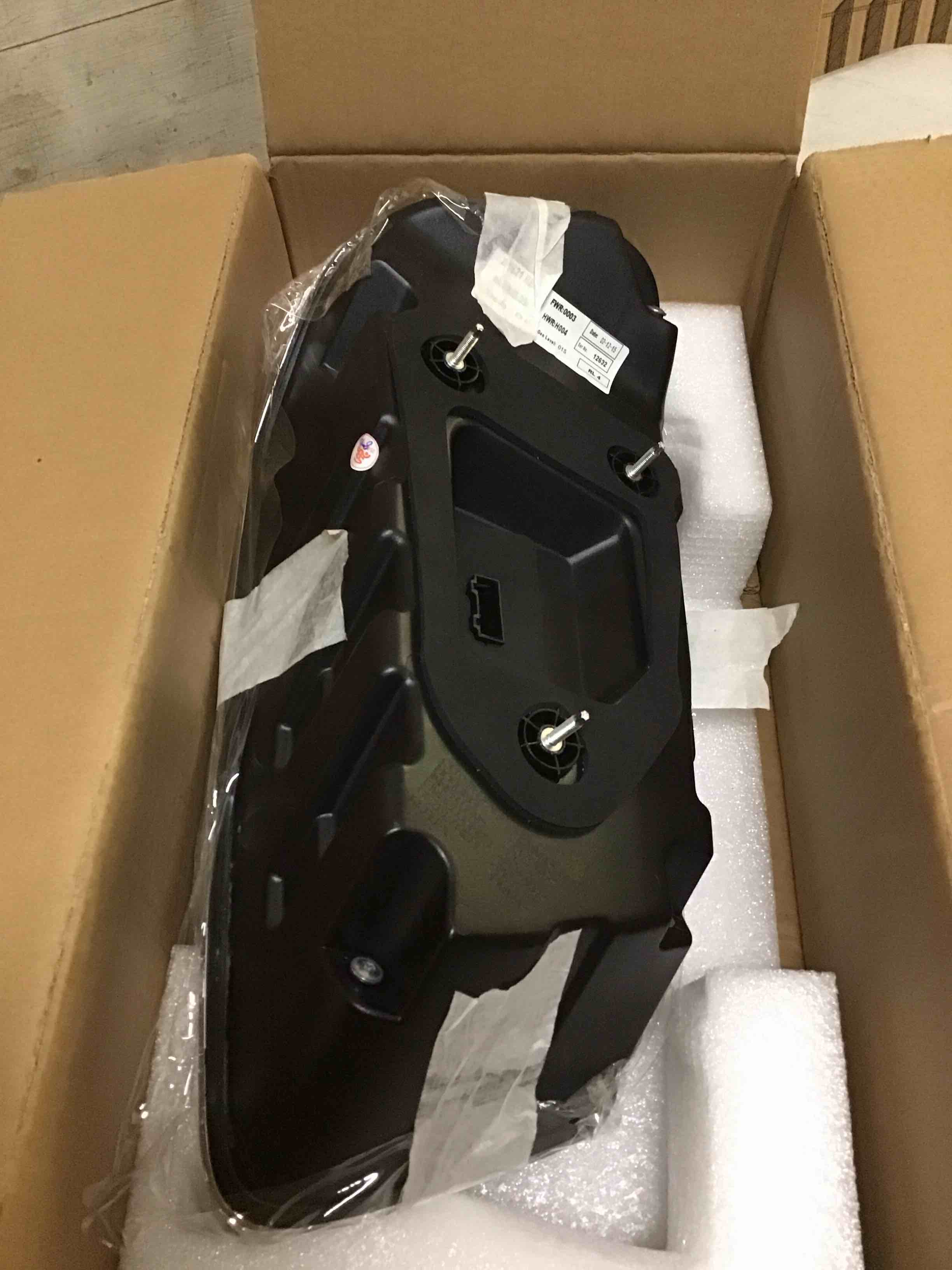 Condition photo showing Good Condition for HOLDWELL Rear Right Side Tail Light 4W0945096 Compatible with Bentley Continental Flying Spur 2014-2018