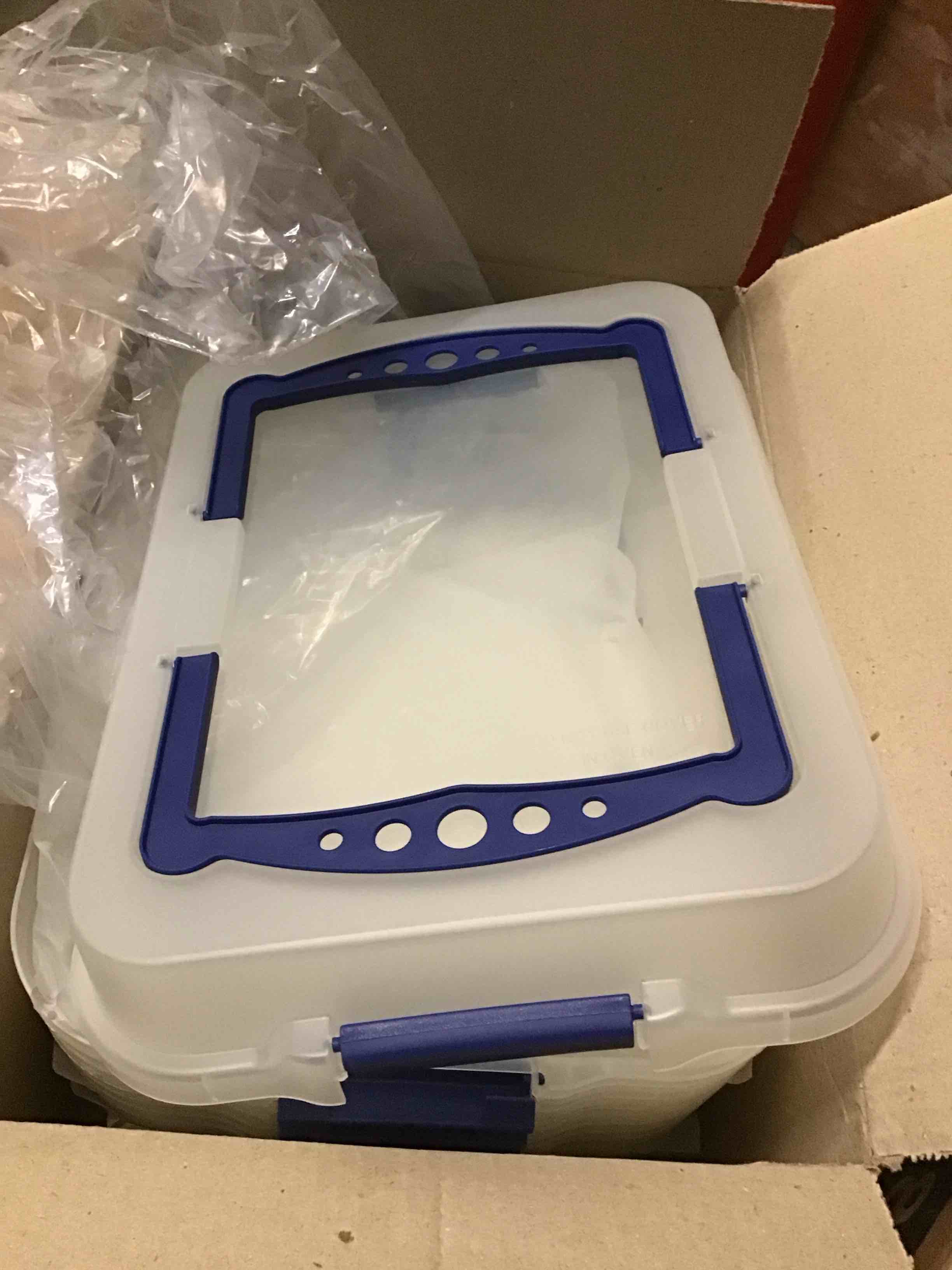 Condition photo showing New/Like New for Case Pack of 24, 9x13 Inch Baking Pan Lid with Handle