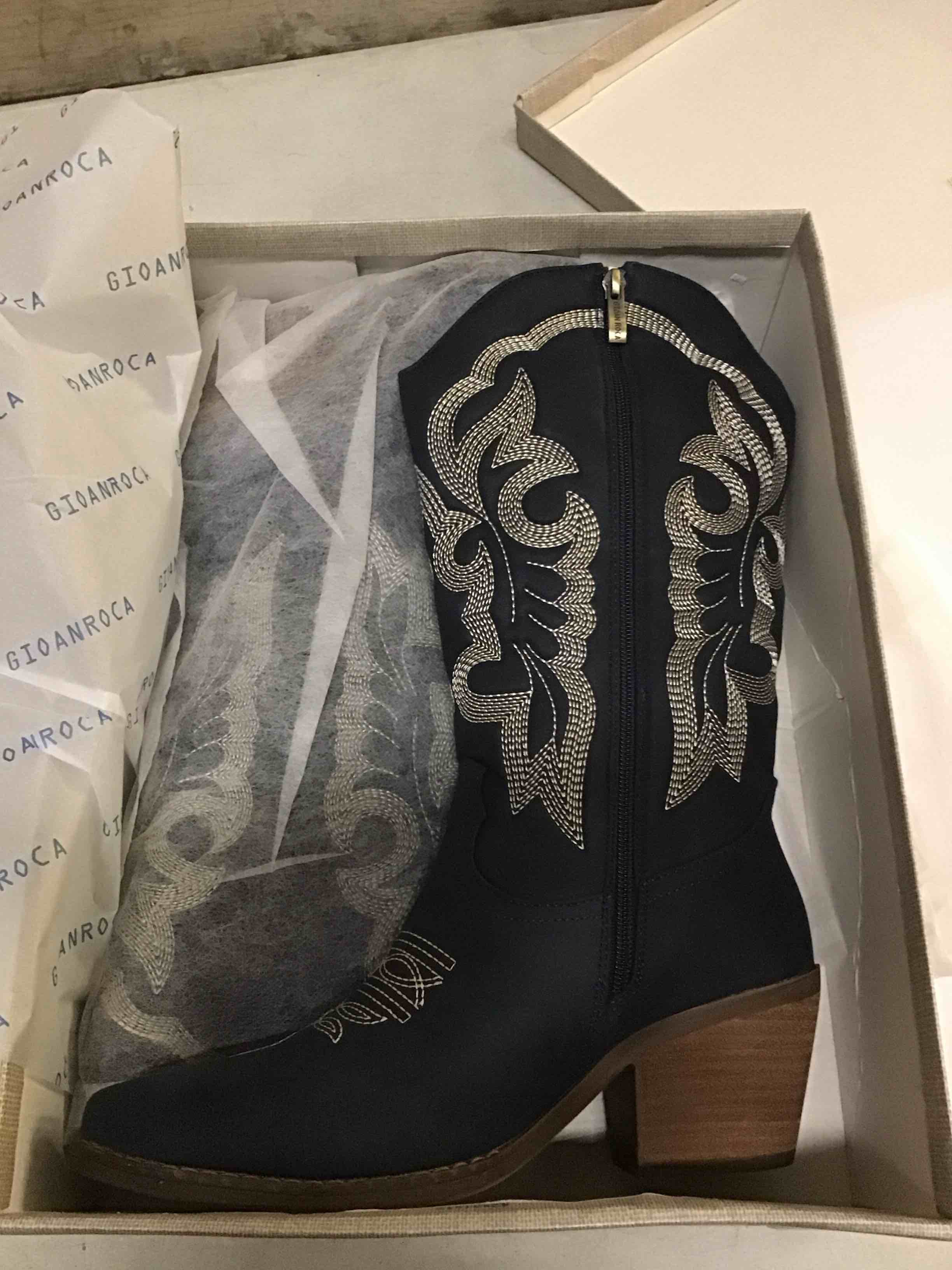 Condition photo showing New/Like New for gioanroca Women Cowboy Boots, Western Mid-Calf Point Toe Embroidered Side Zippe Boots Retro Fashion Women's Cowgirl Boot 9 Navy Blue