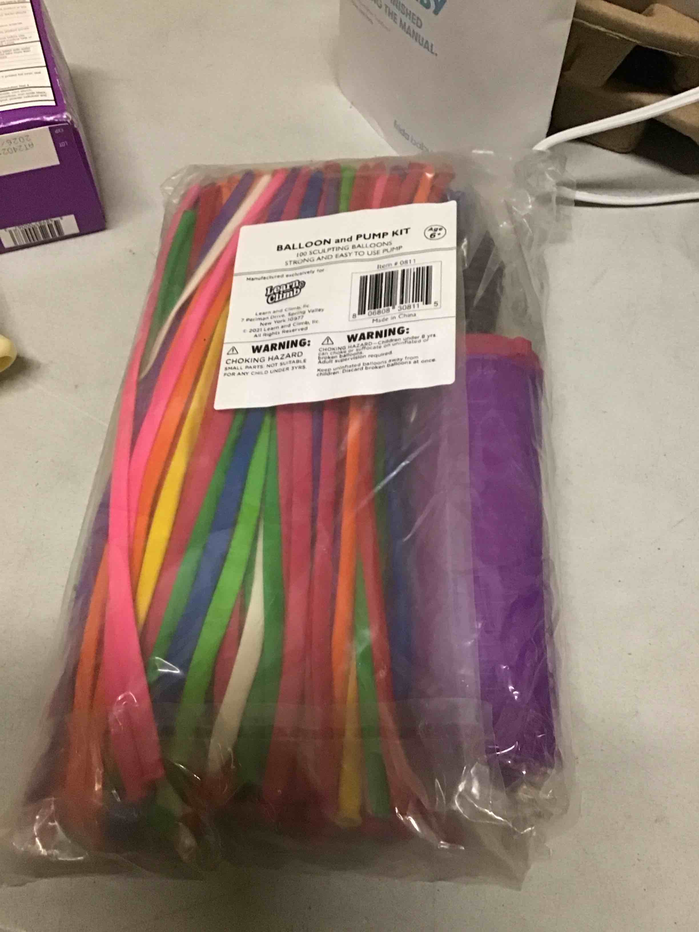 Condition photo showing Brand New for 100 Twisting Balloons with Hand Pump- Double Action Pump for sculpting balloon animals. Premium balloons.