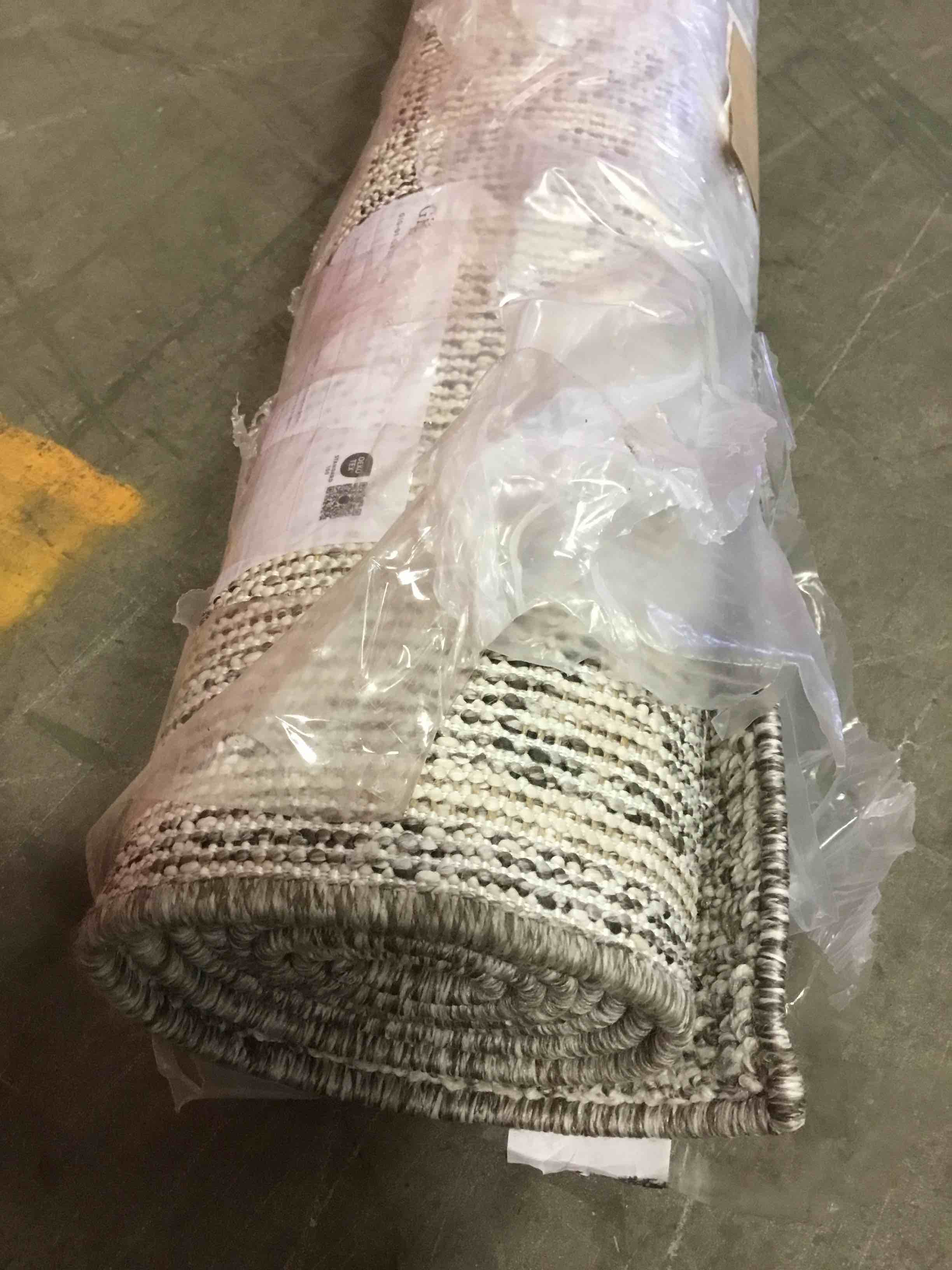 Condition photo showing Good Condition for Loloi Magnolia Home by Joanna Gaines Gigi Collection GIG-01 Grey/Ivory 5'-3" x 7'-6" Area Rug Rectangular Grey / Ivory 5'3" x 7'6" (Rectangular)