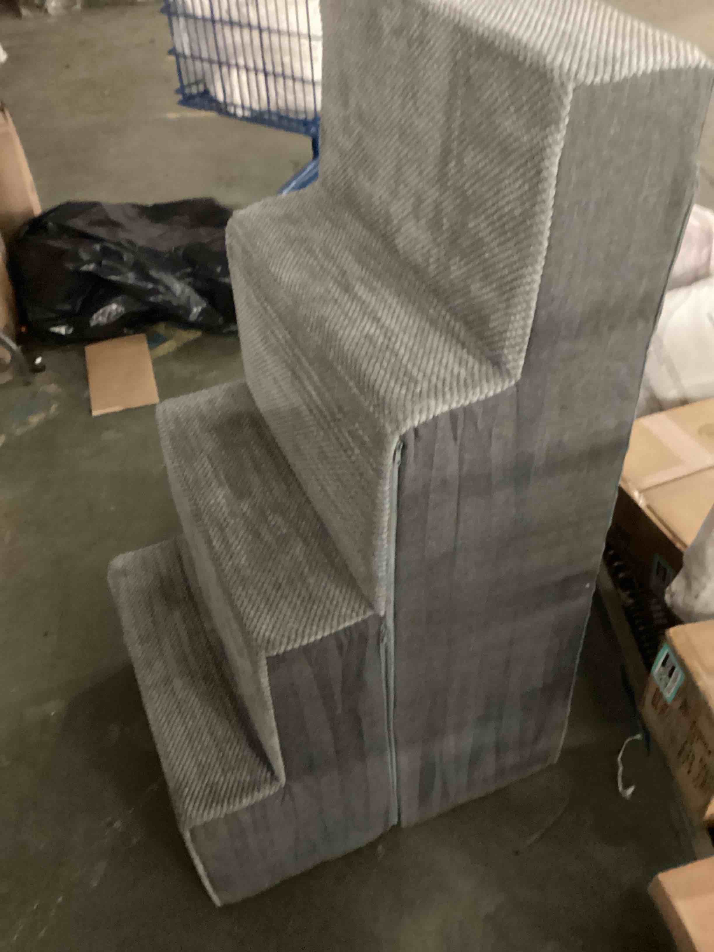 Condition photo showing Good Condition for Dog Stairs for Small Dogs, 4-Step Dog Steps for High Bed and Couch, High-Density Foam Pet Steps with Supporting Board, Non-Slip Removable Washable Cover, Grey, 18" High