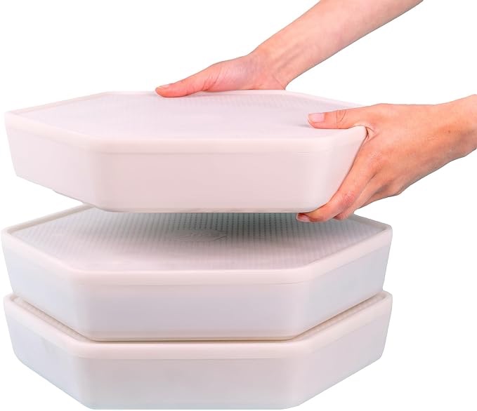 the bug factory mealworm breeding and growing pod, 5 lb, white / green