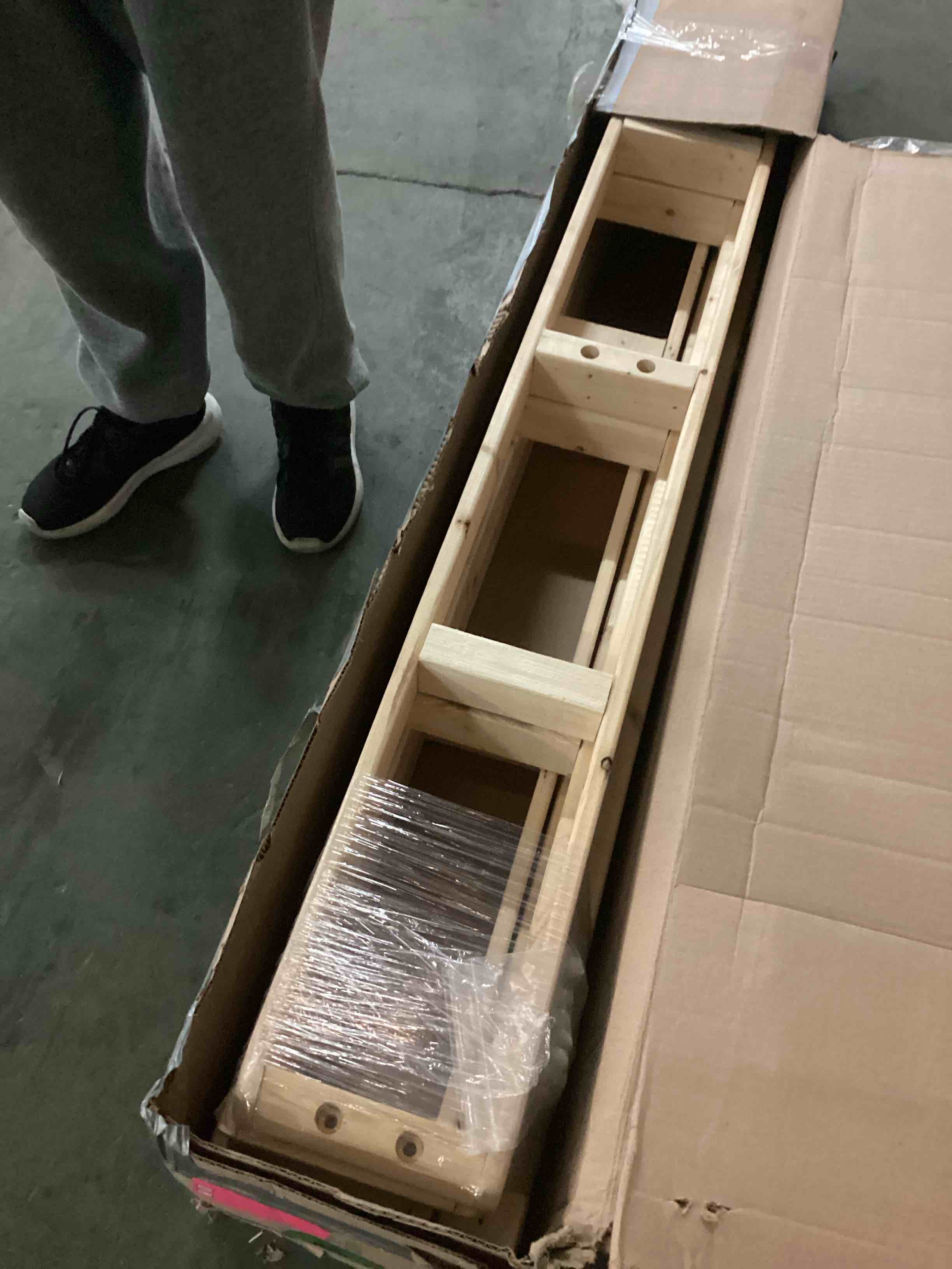 Condition photo showing Good Condition for Classic Brands Foundation High Profile Wood 8" Foundation Replacement, Full Size