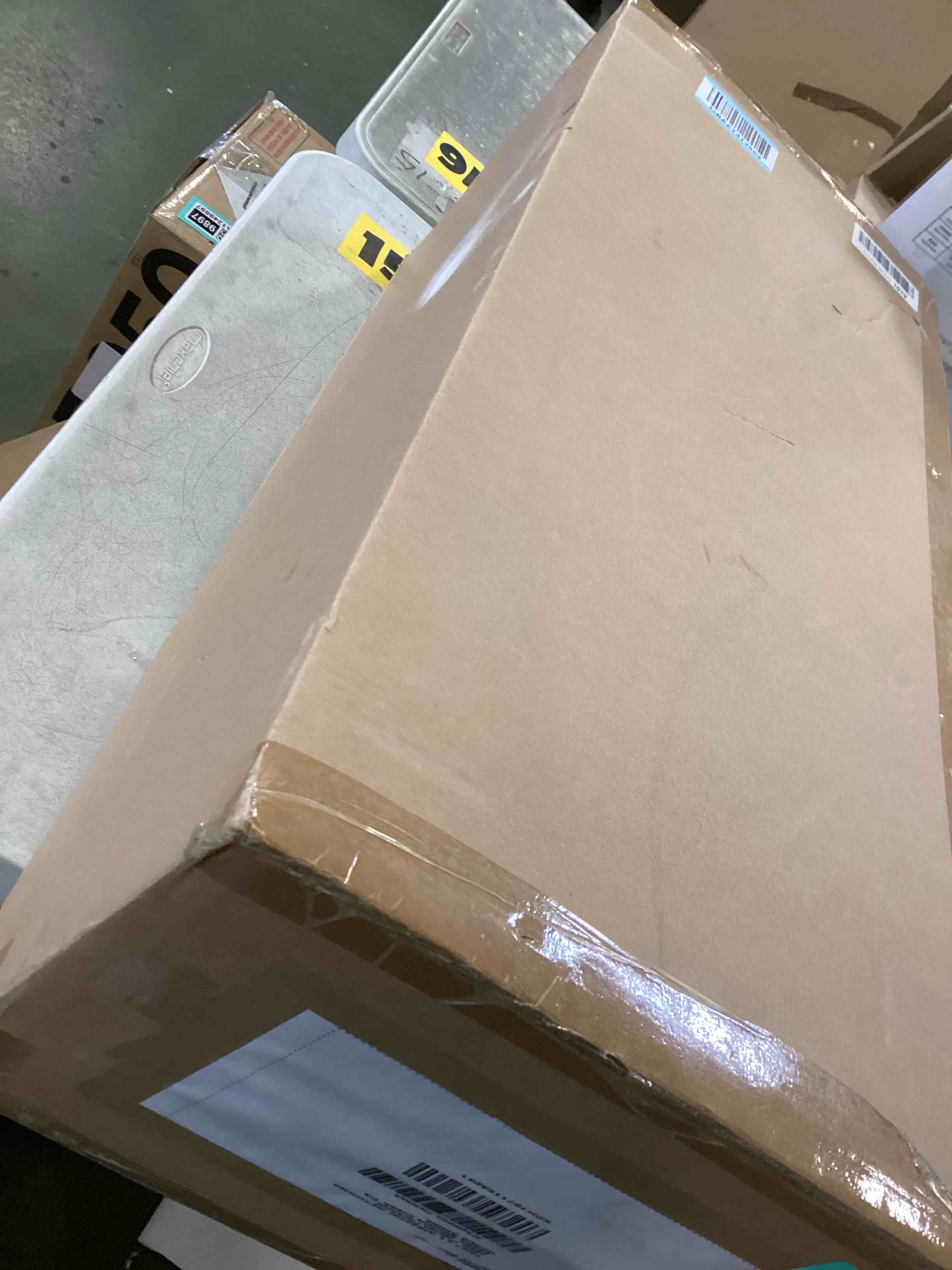 https://s3.amazonaws.com/lotting-images-prod/bidfta/TEA1249906_1738252442694.jpeg