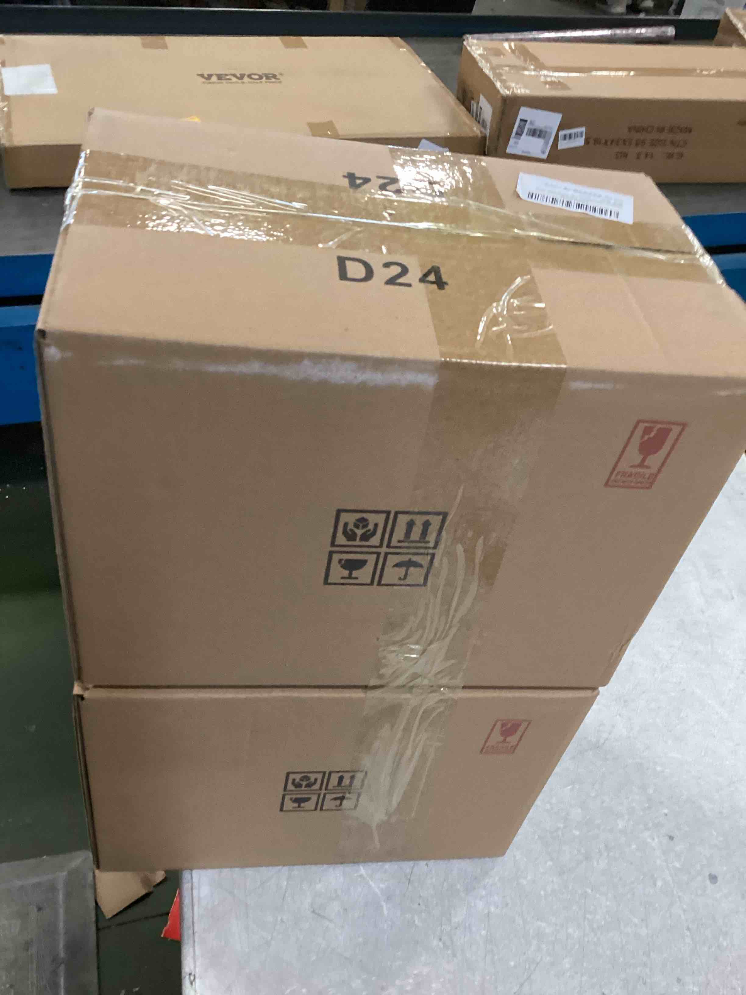https://s3.amazonaws.com/lotting-images-prod/bidfta/TEA1250735_1738616573506.jpeg
