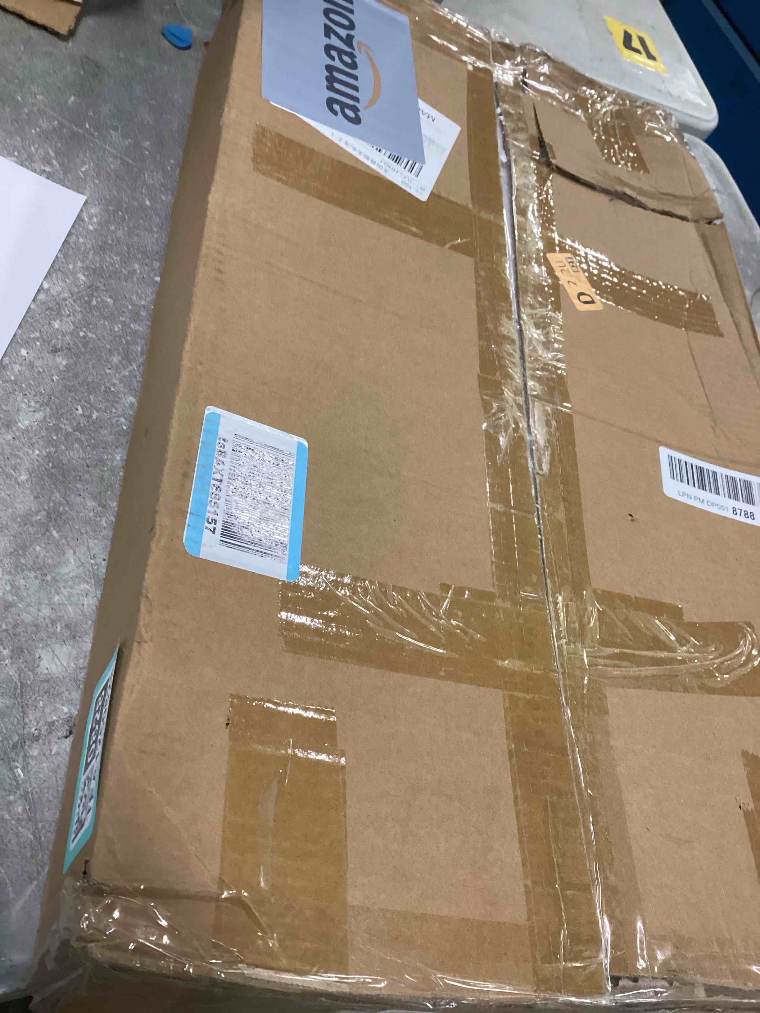 https://s3.amazonaws.com/lotting-images-prod/bidfta/TEA1250828_1738683209082.jpeg