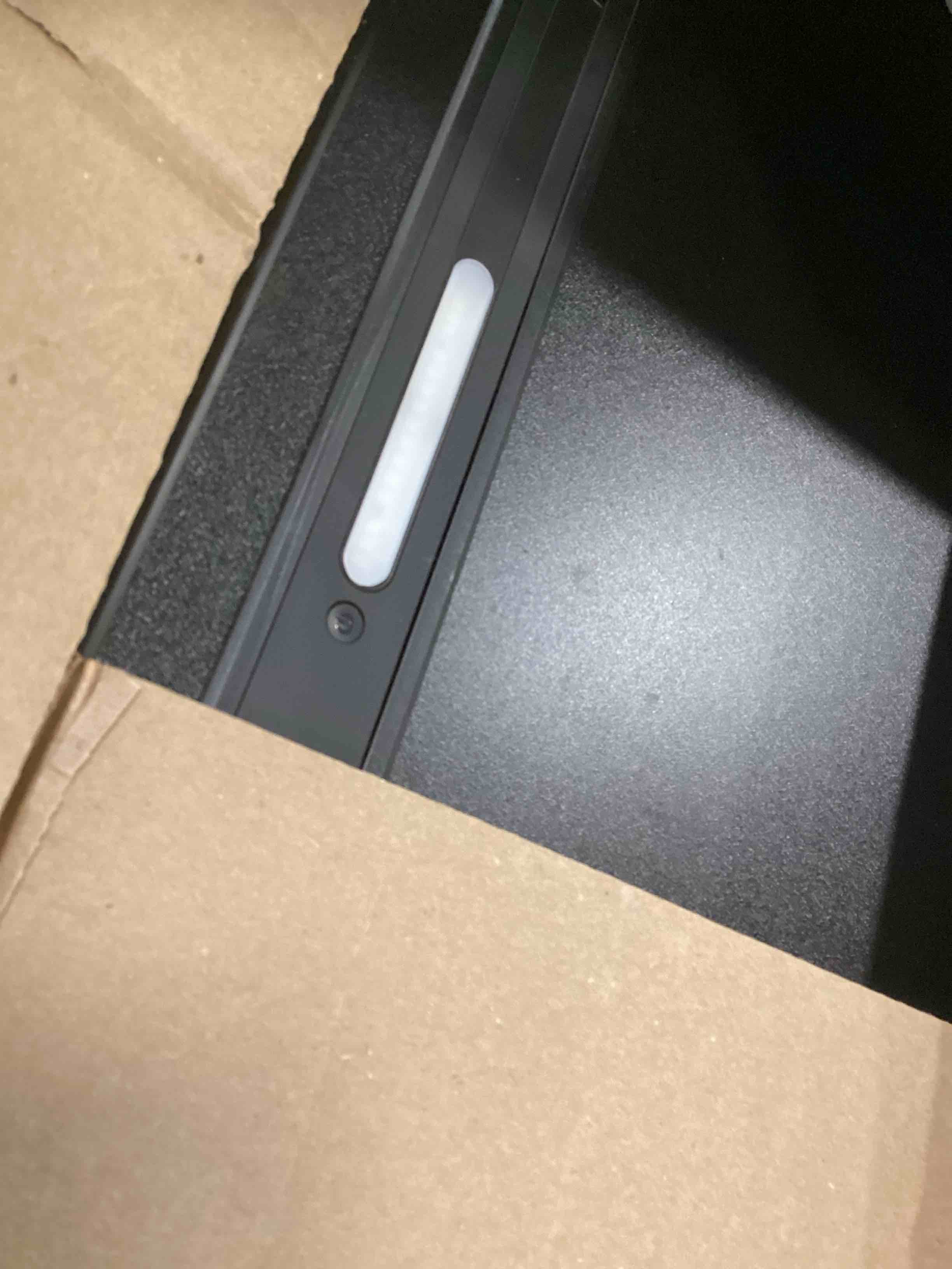 https://s3.amazonaws.com/lotting-images-prod/bidfta/TEA1251000_1738702792956.jpeg
