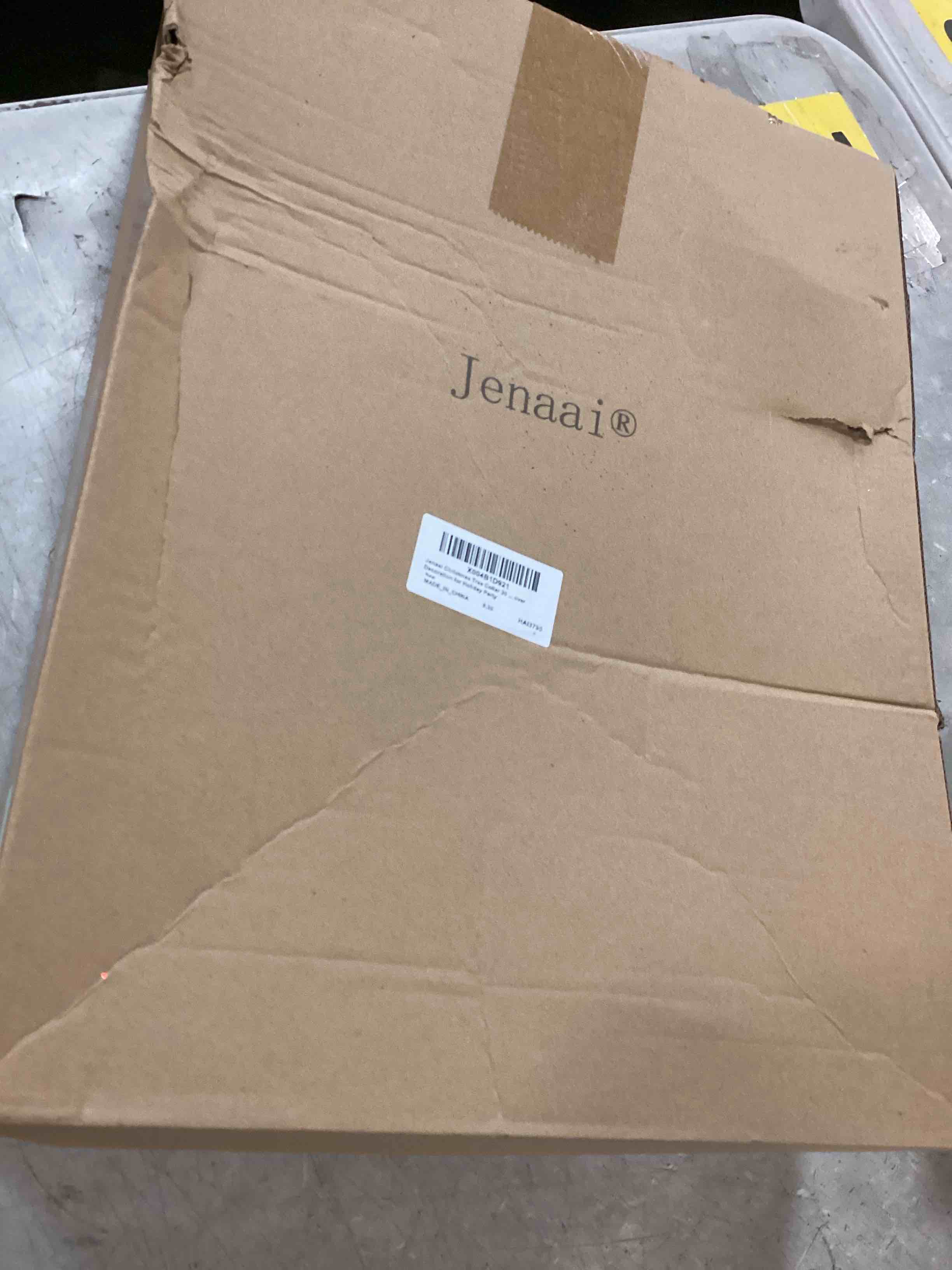 https://s3.amazonaws.com/lotting-images-prod/bidfta/TEA1251332_1738845038563.jpeg