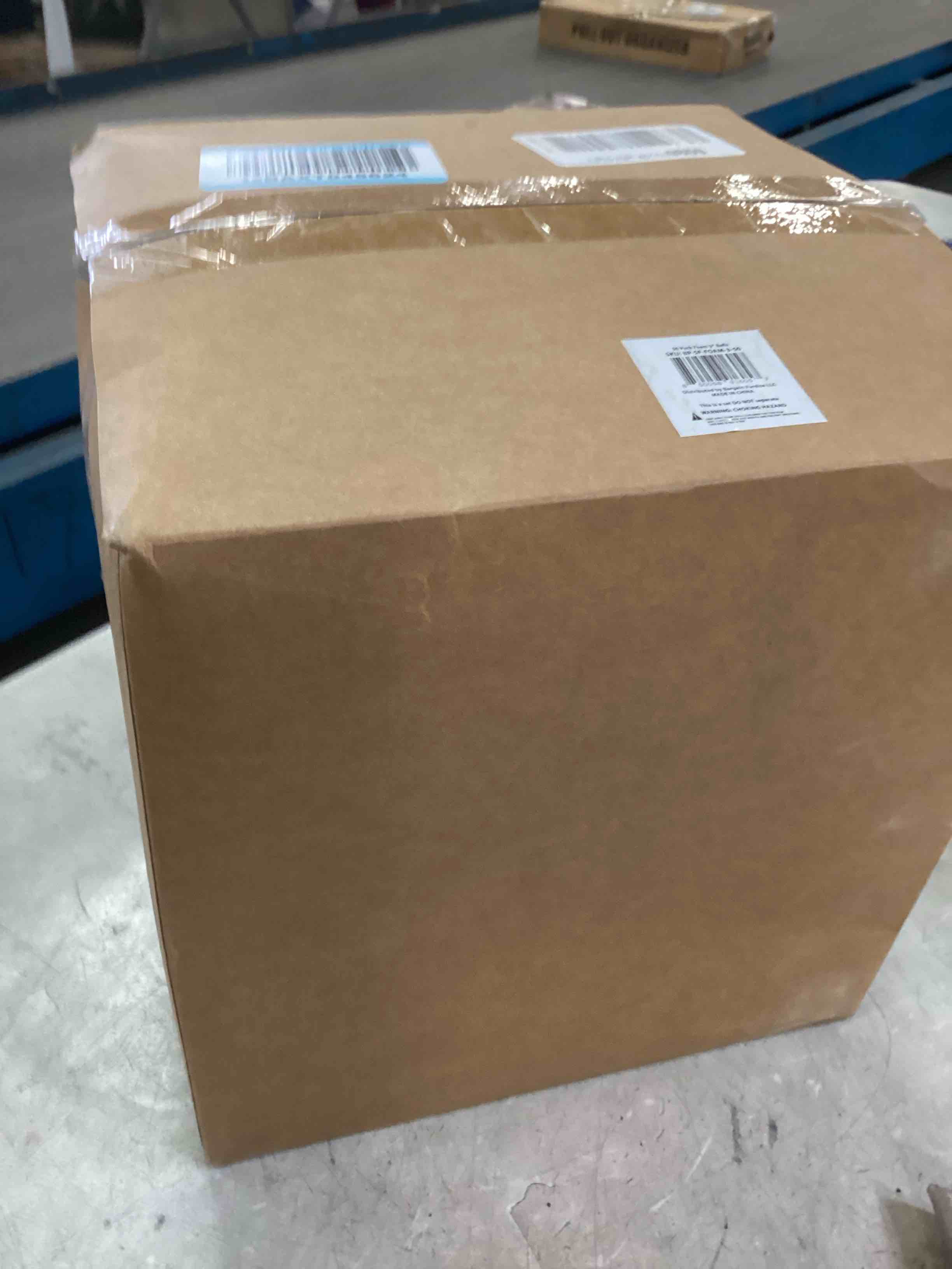 https://s3.amazonaws.com/lotting-images-prod/bidfta/TEA1251474_1738861534616.jpeg