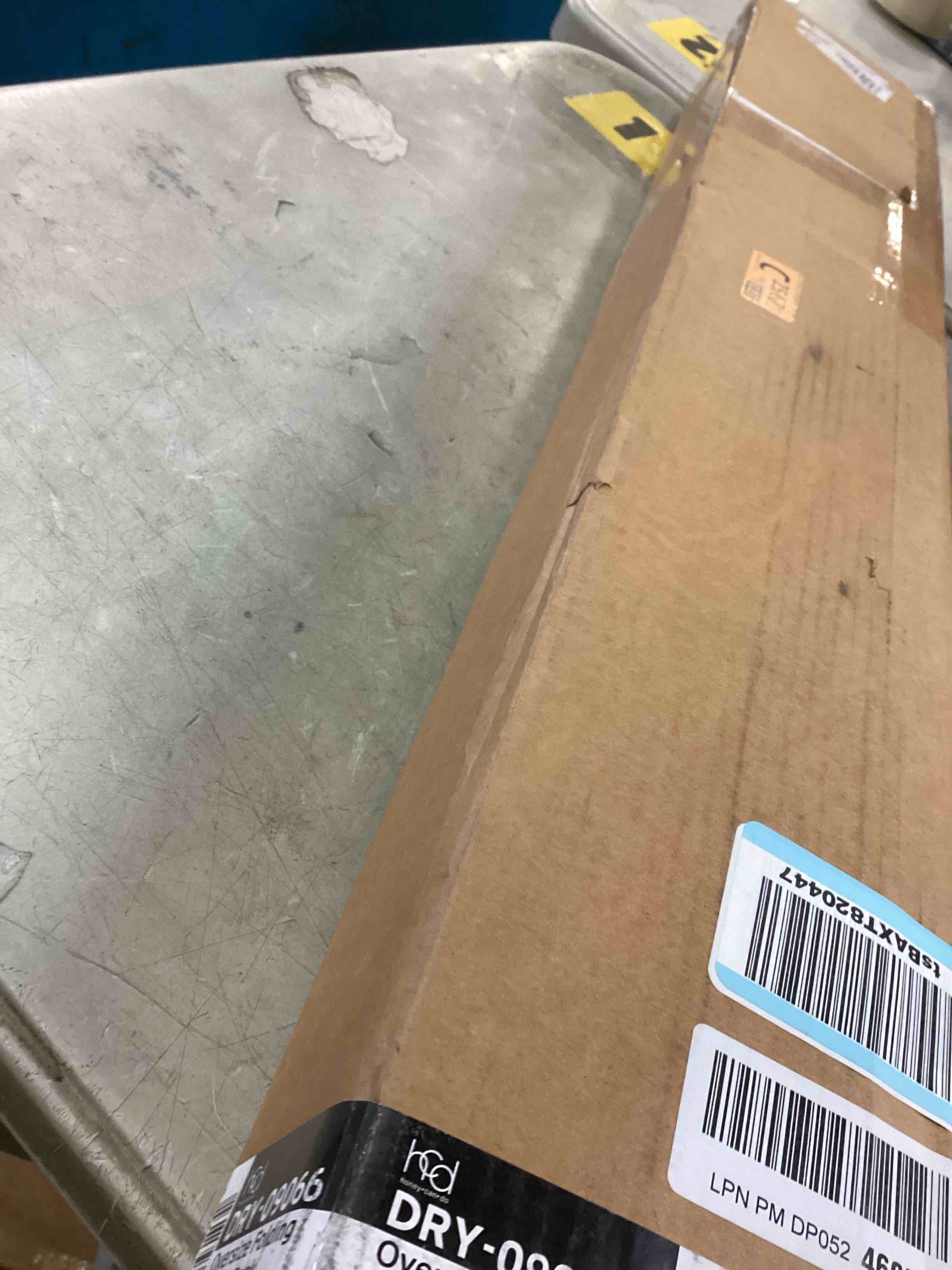 https://s3.amazonaws.com/lotting-images-prod/bidfta/TEA1251479_1738862420383.jpeg