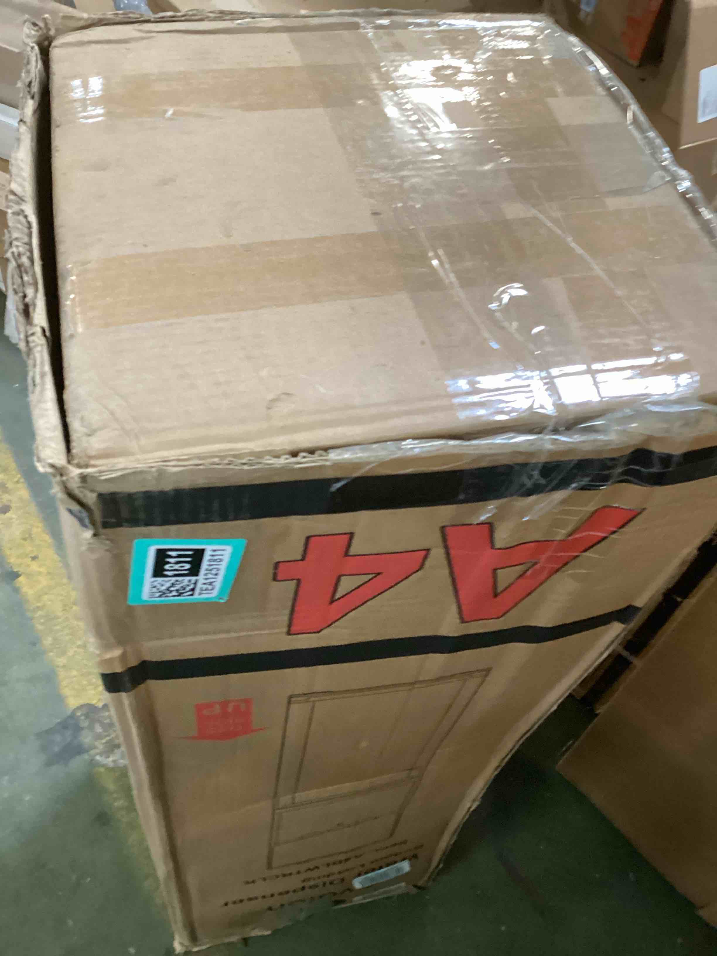 https://s3.amazonaws.com/lotting-images-prod/bidfta/TEA1251811_1738946449541.jpeg
