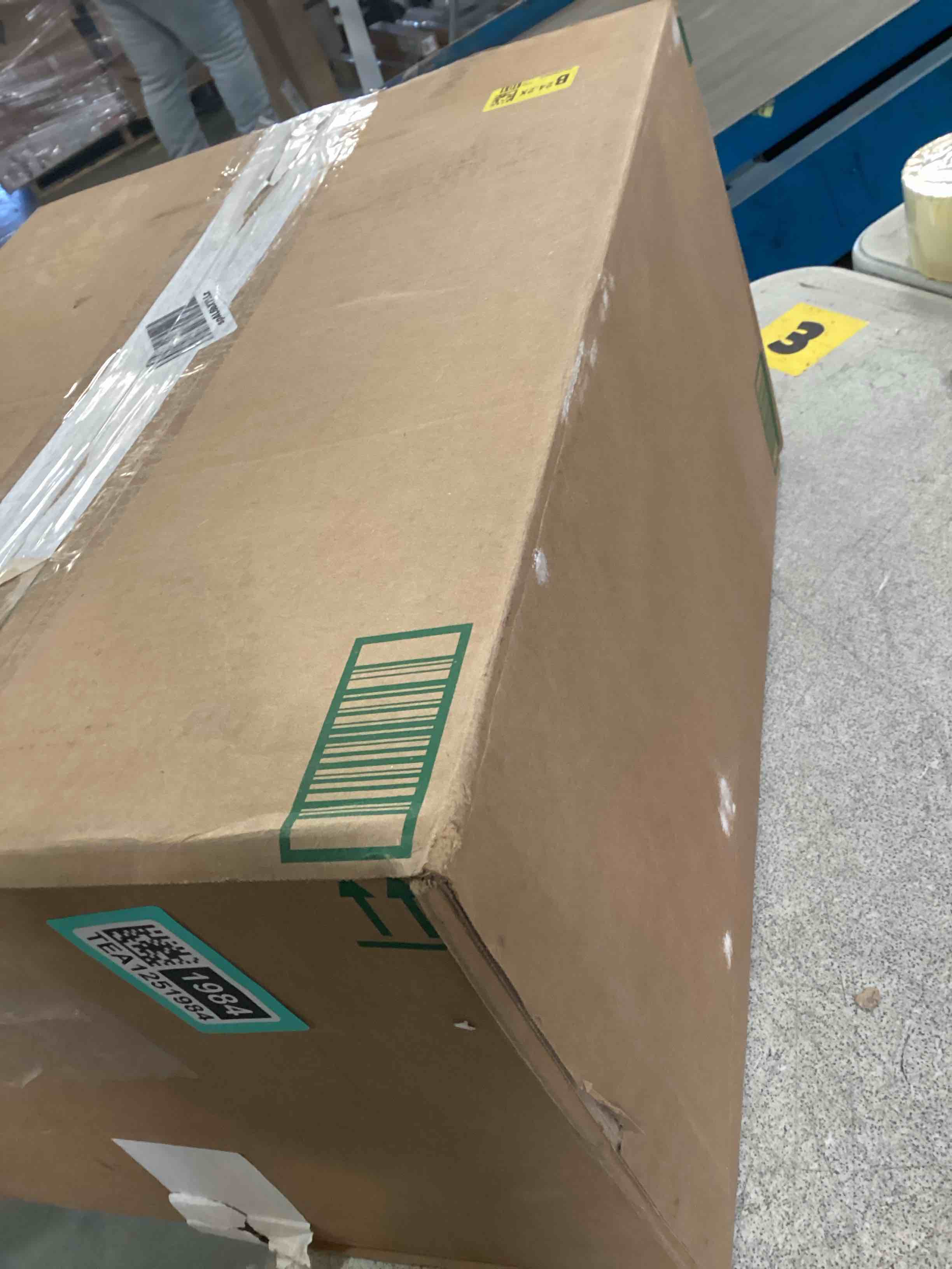 https://s3.amazonaws.com/lotting-images-prod/bidfta/TEA1251984_1739203534308.jpeg
