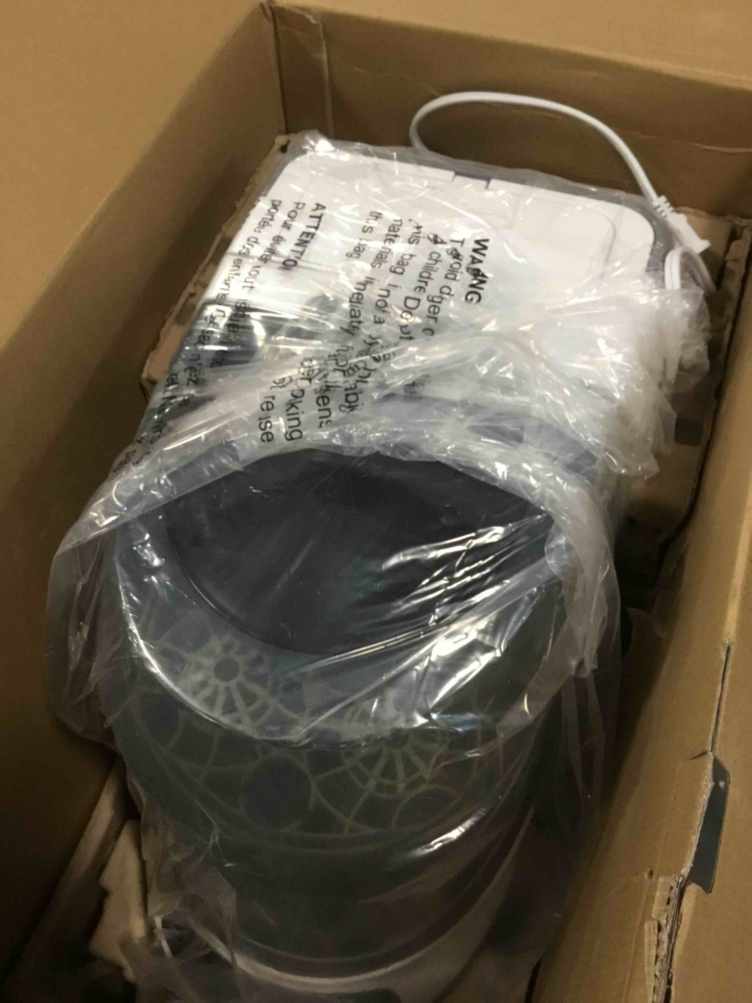 https://s3.amazonaws.com/lotting-images-prod/bidfta/TEA1252248_1737638053115.jpeg