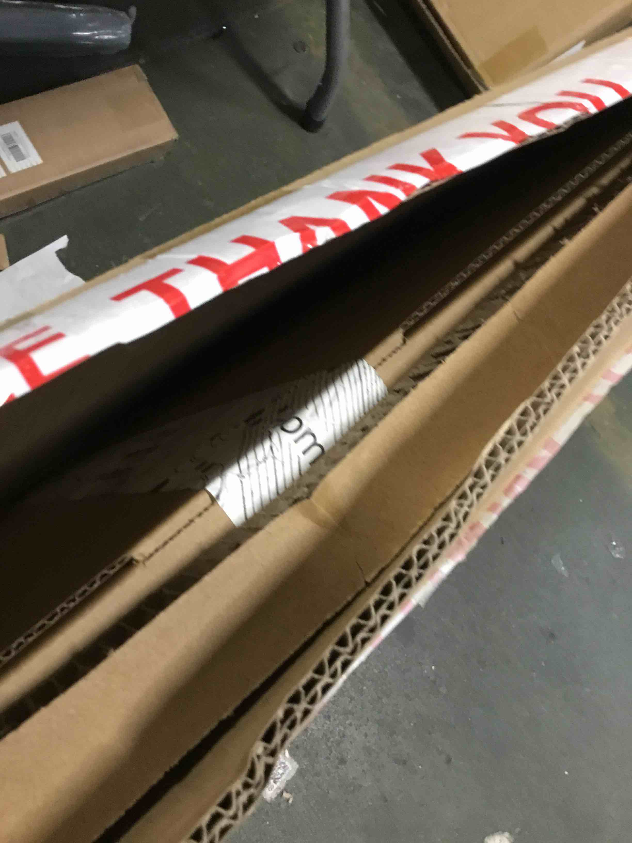 https://s3.amazonaws.com/lotting-images-prod/bidfta/TEA1252272_1737640372942.jpeg