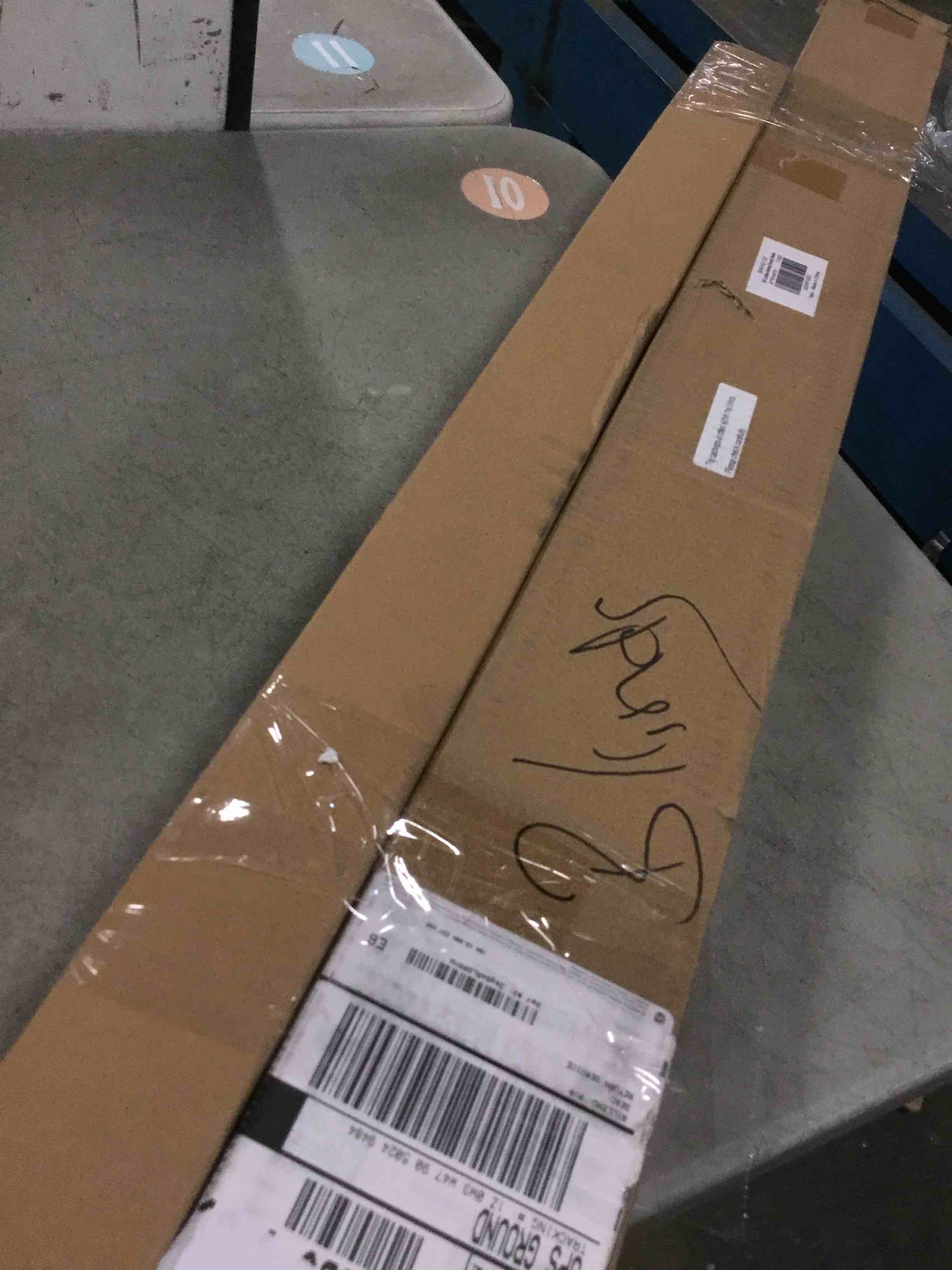 https://s3.amazonaws.com/lotting-images-prod/bidfta/TEA1252465_1737666585046.jpeg
