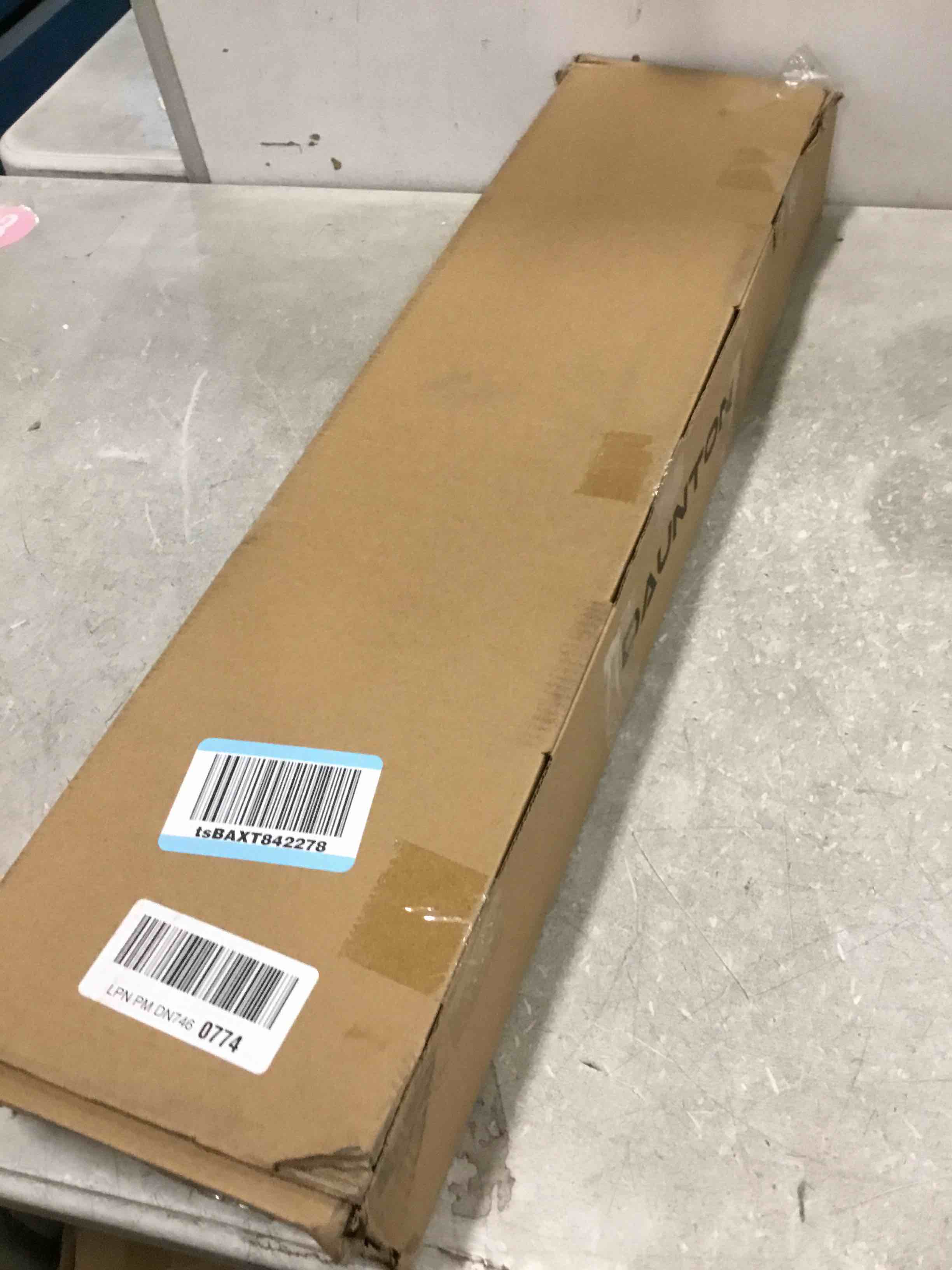 https://s3.amazonaws.com/lotting-images-prod/bidfta/TEA1252783_1738069969155.jpeg