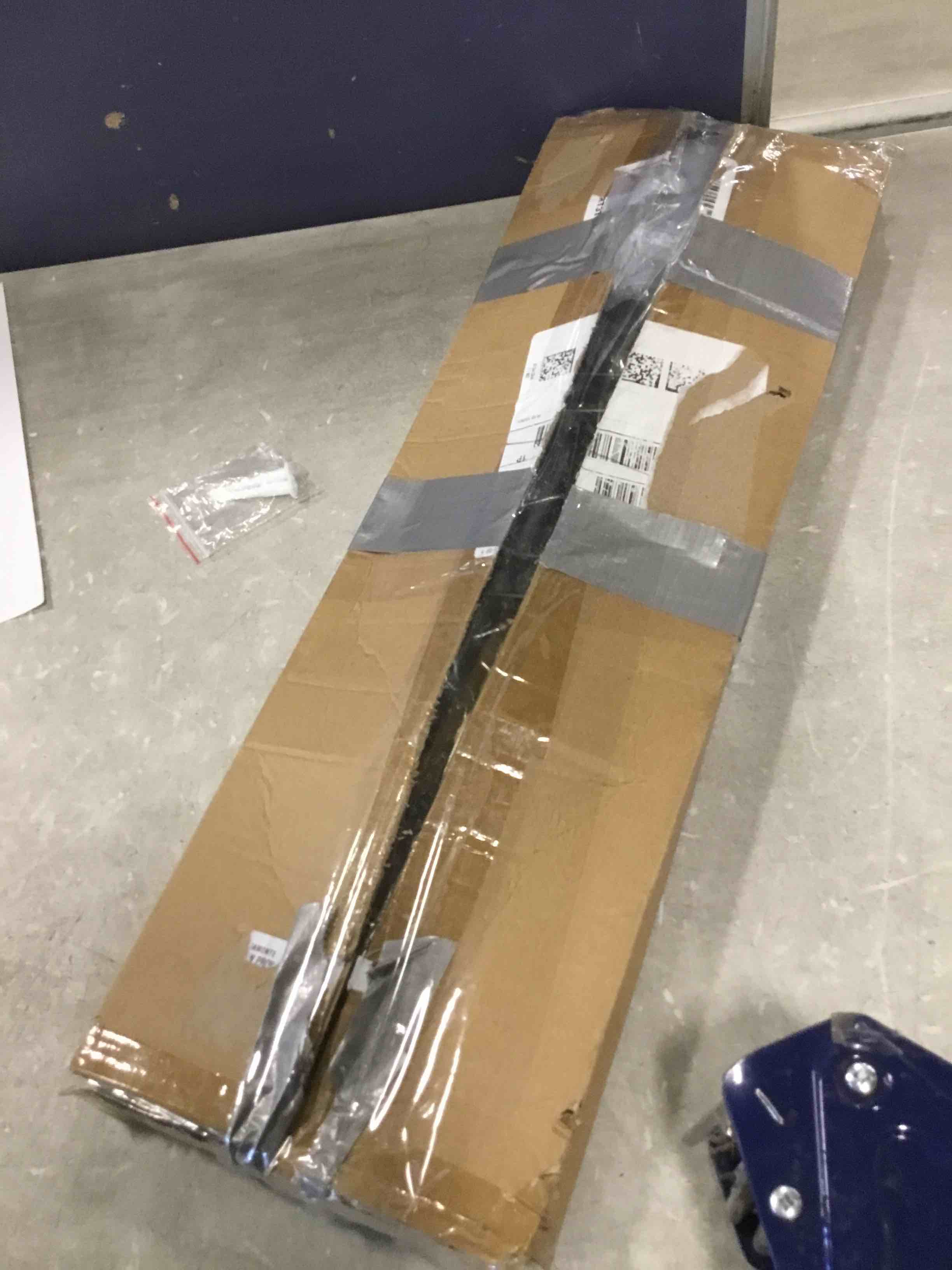 https://s3.amazonaws.com/lotting-images-prod/bidfta/TEA1253087_1738164328671.jpeg