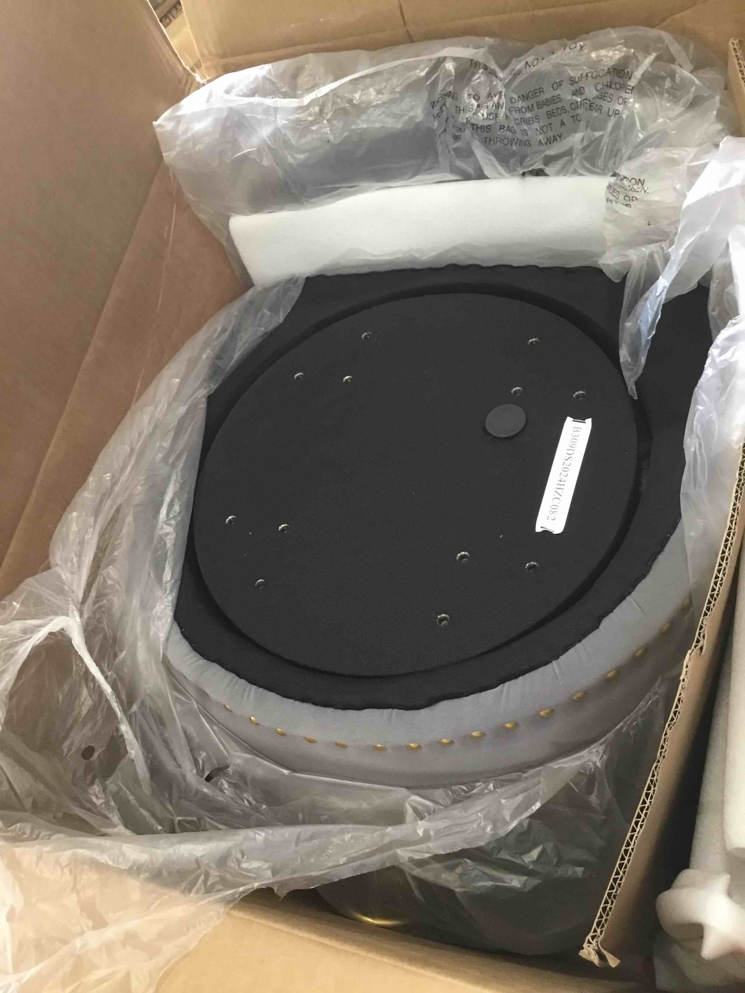 https://s3.amazonaws.com/lotting-images-prod/bidfta/TEA1253326_1738250298376.jpeg